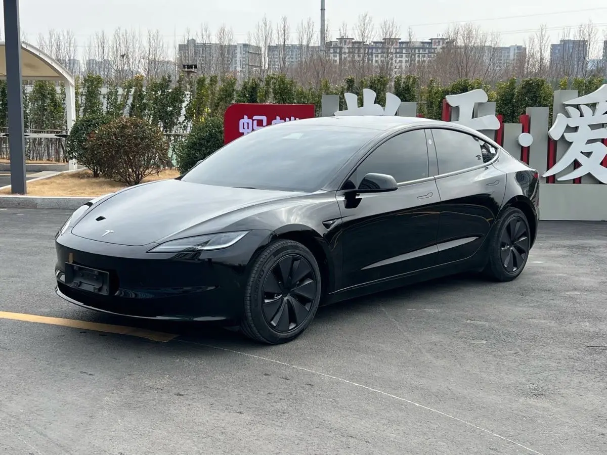 Tesla Model 3  из Китая