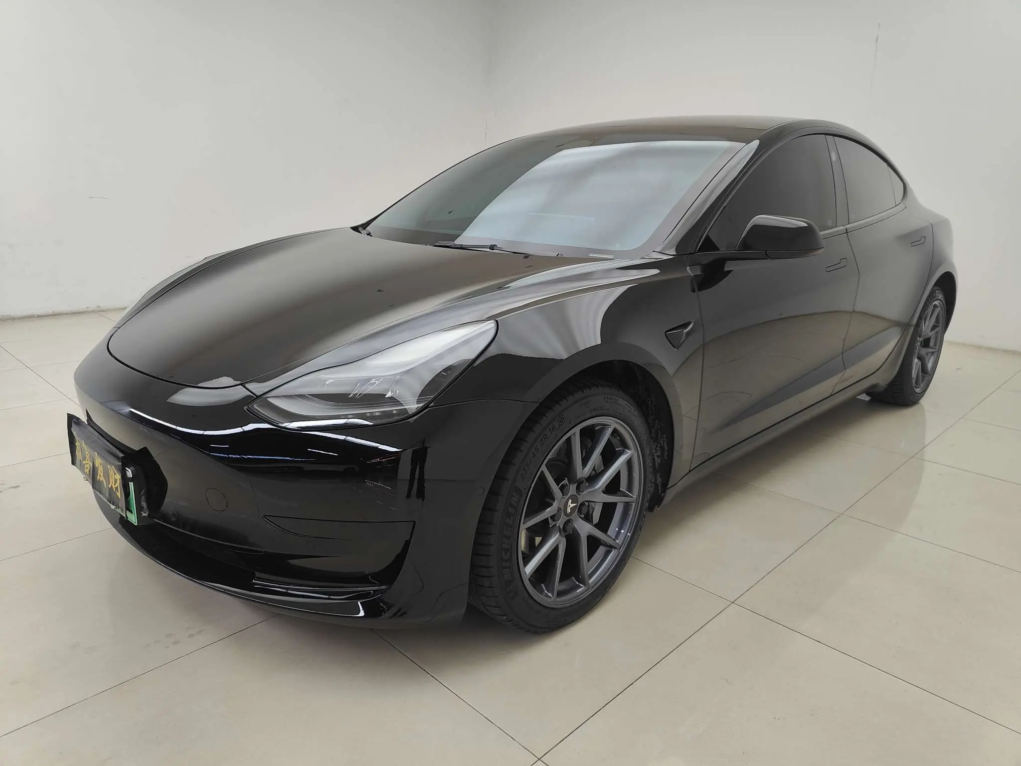 Tesla Model 3  из Китая