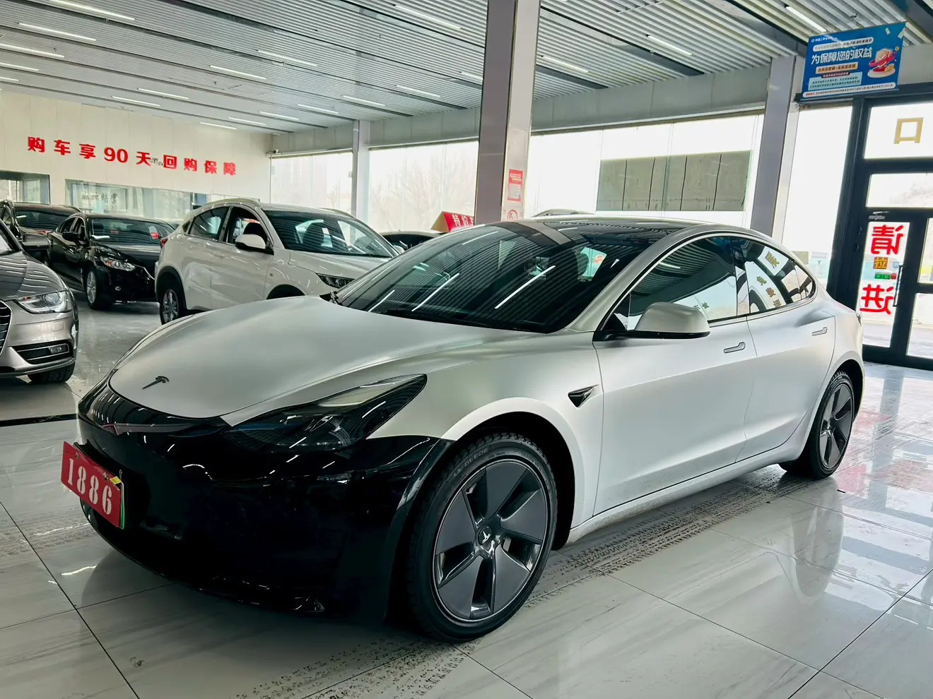 Tesla Model 3  из Китая