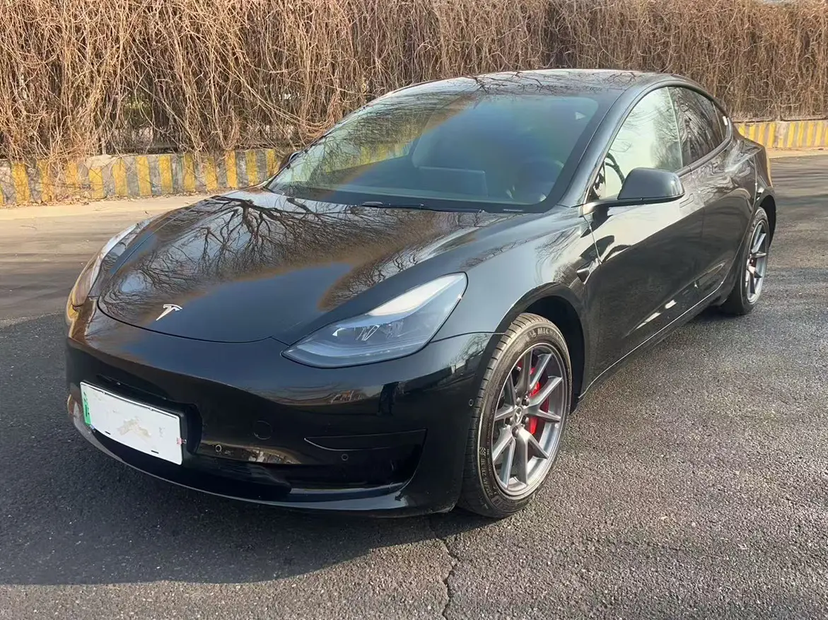 Tesla Model 3  из Китая