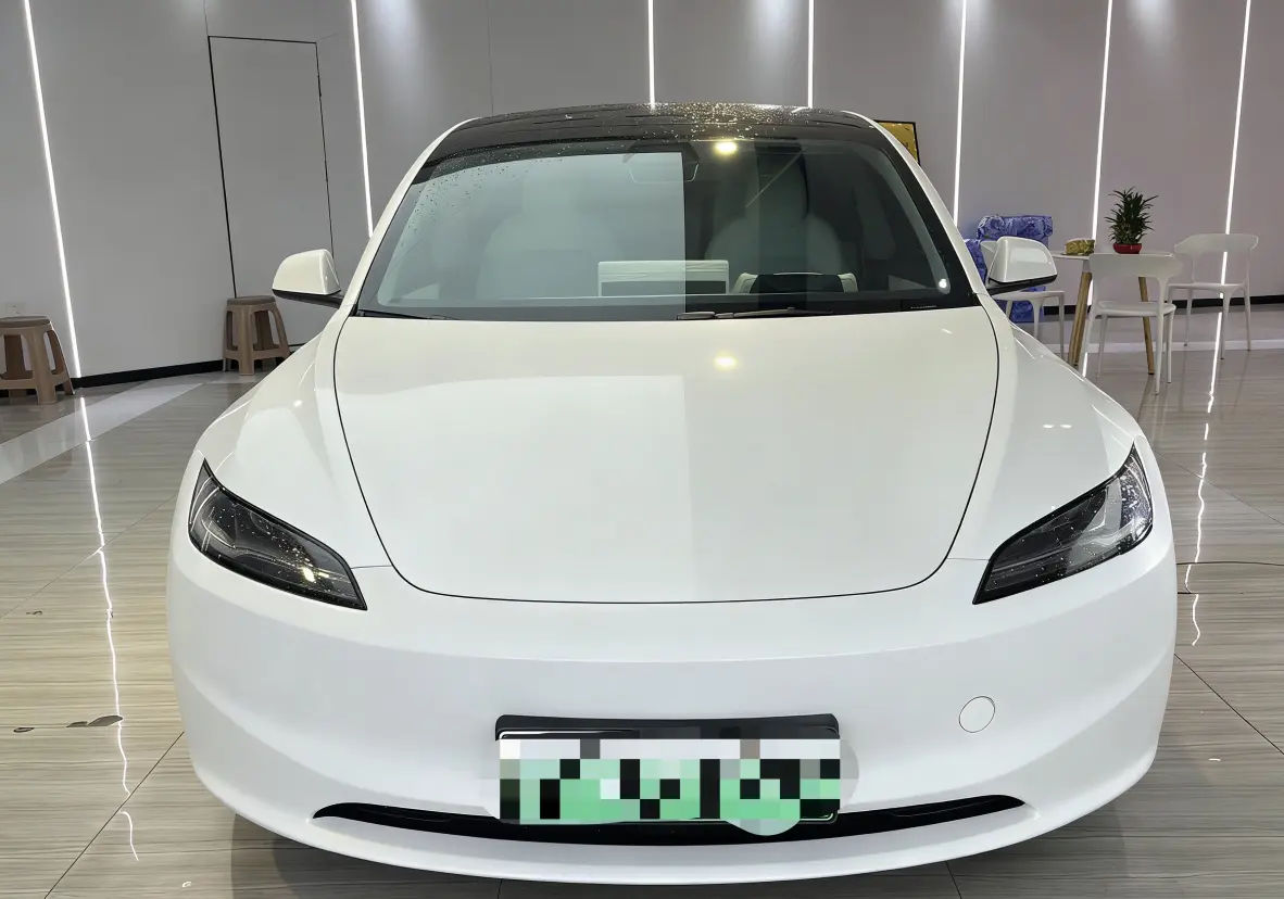 Tesla Model 3  из Китая