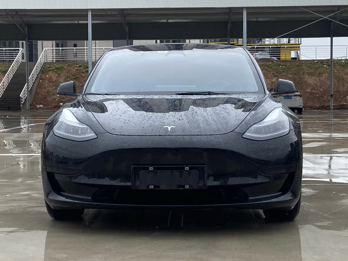 Tesla Model 3  из Китая
