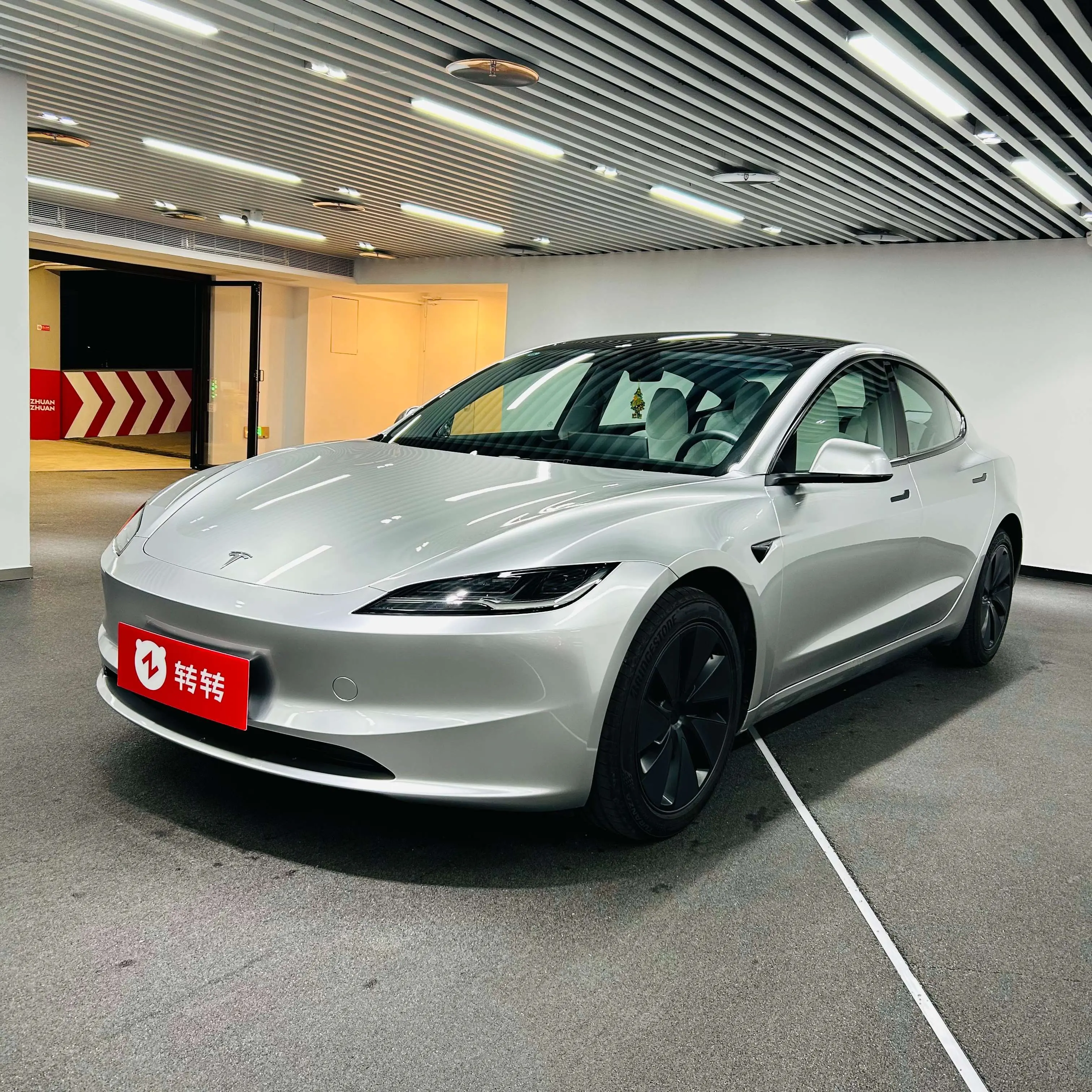 Tesla Model 3  из Китая