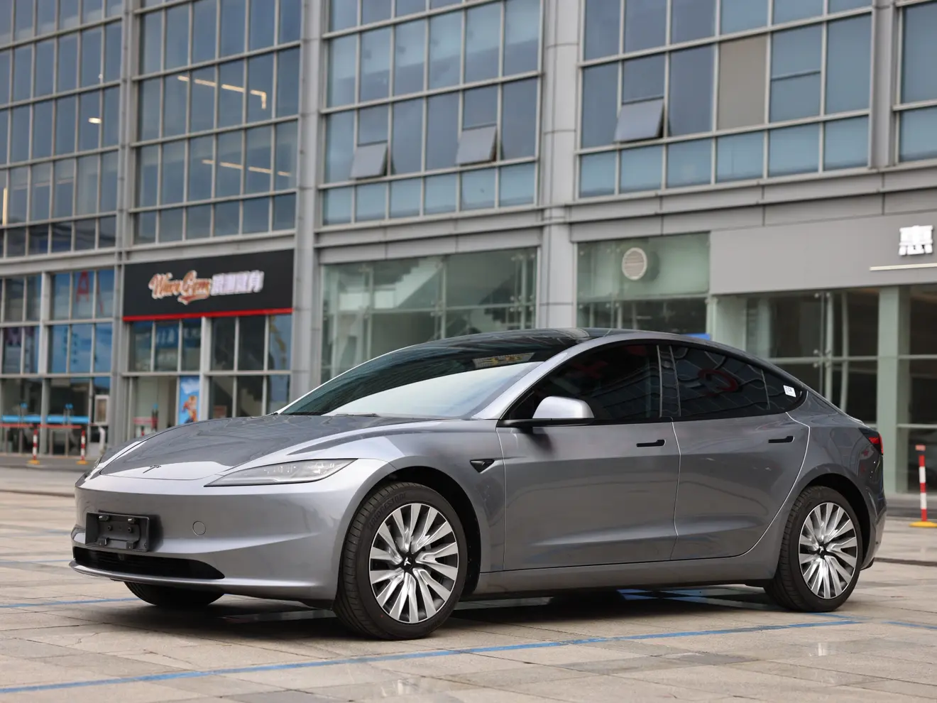 Tesla Model 3  из Китая