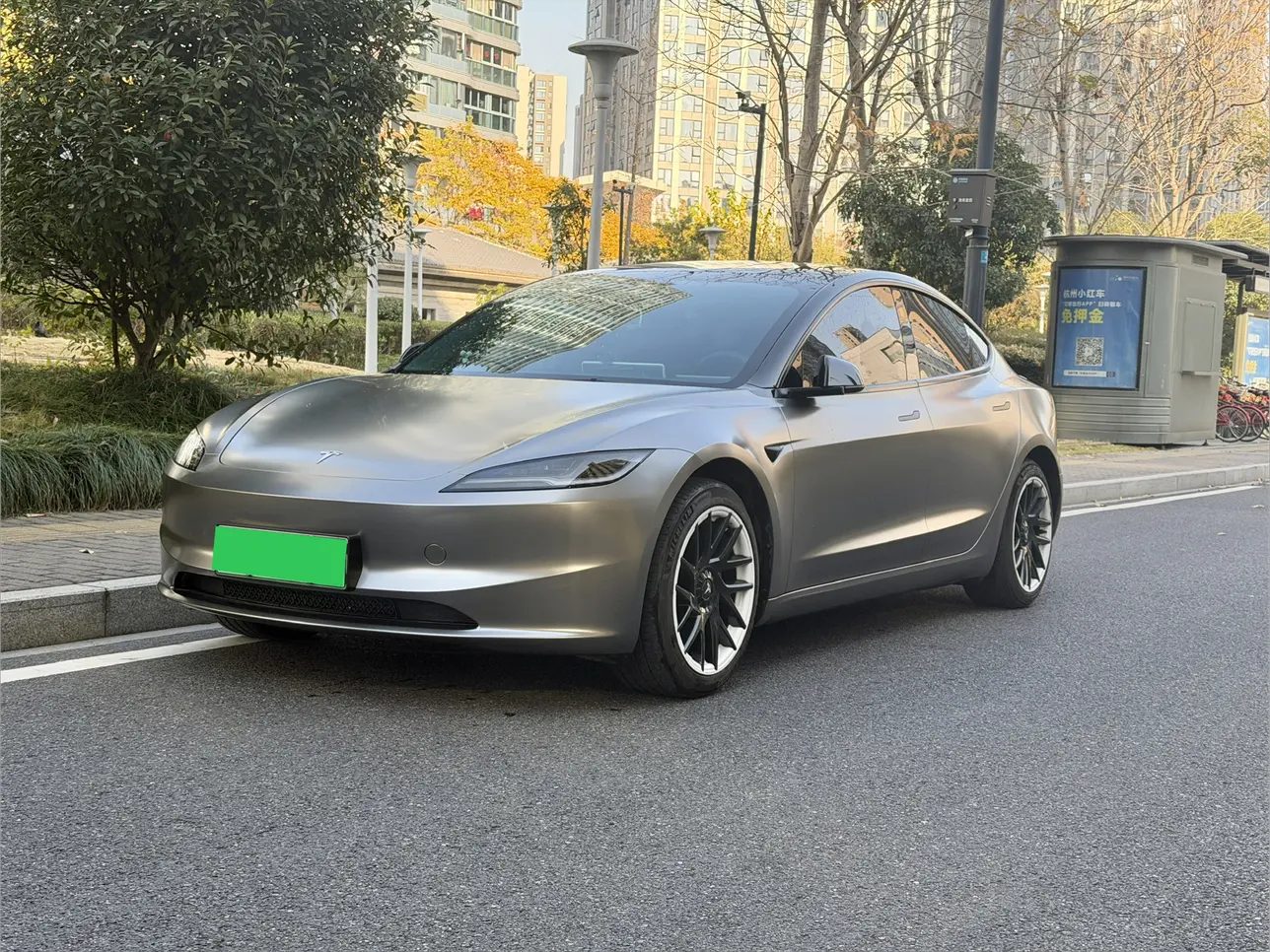 Tesla Model 3  из Китая