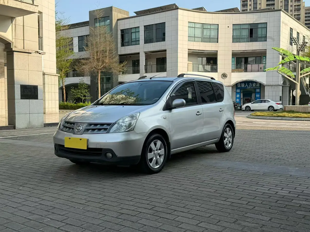 Nissan Li Wei  из Китая