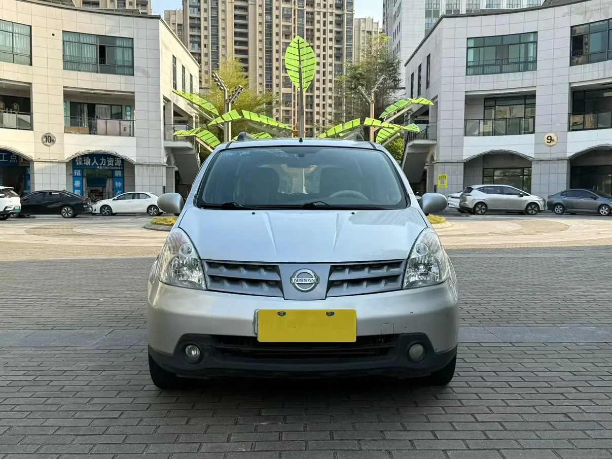 Nissan Li Wei  из Китая