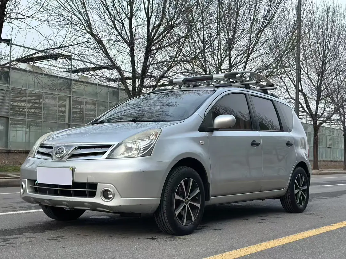 Nissan Li Wei  из Китая