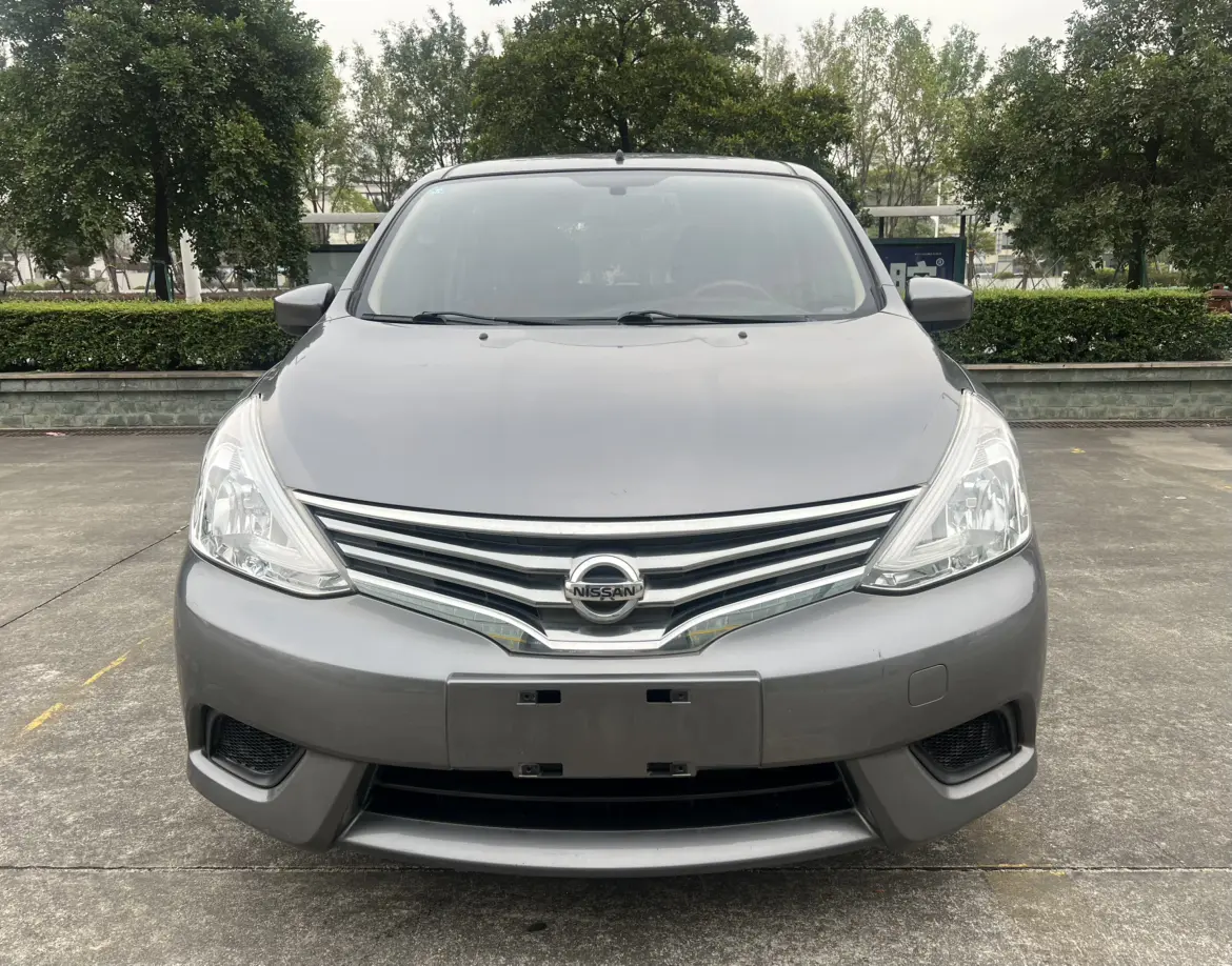 Nissan Li Wei  из Китая