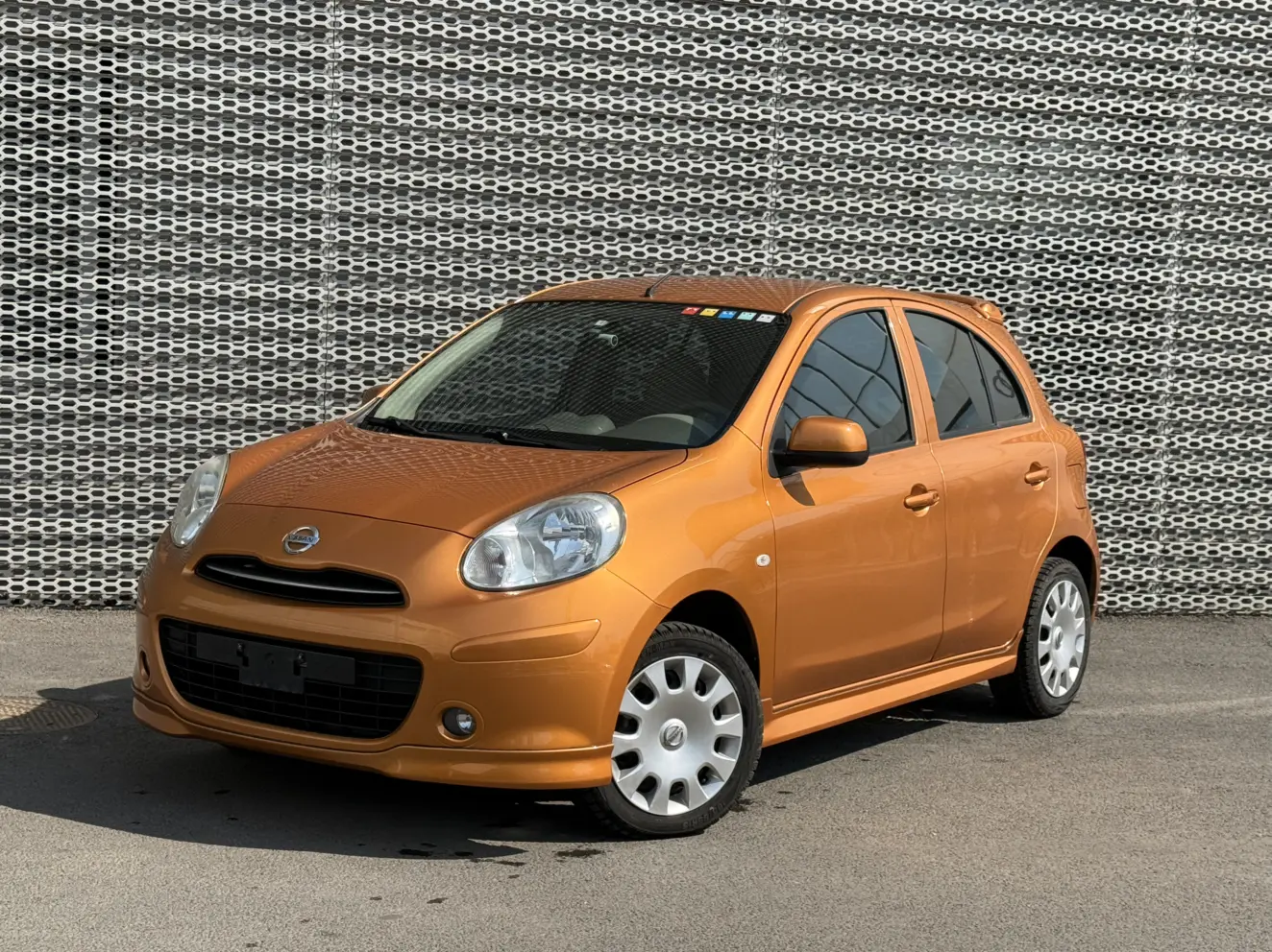 Nissan March  из Китая