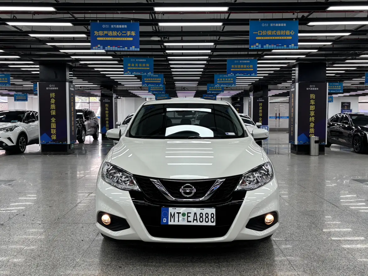 Nissan Tiida  из Китая