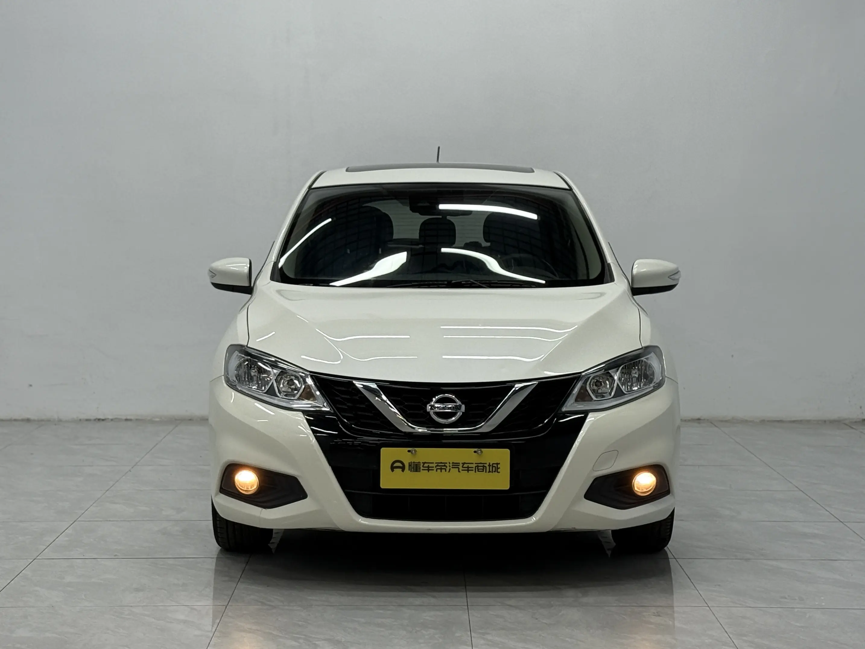 Nissan Tiida  из Китая