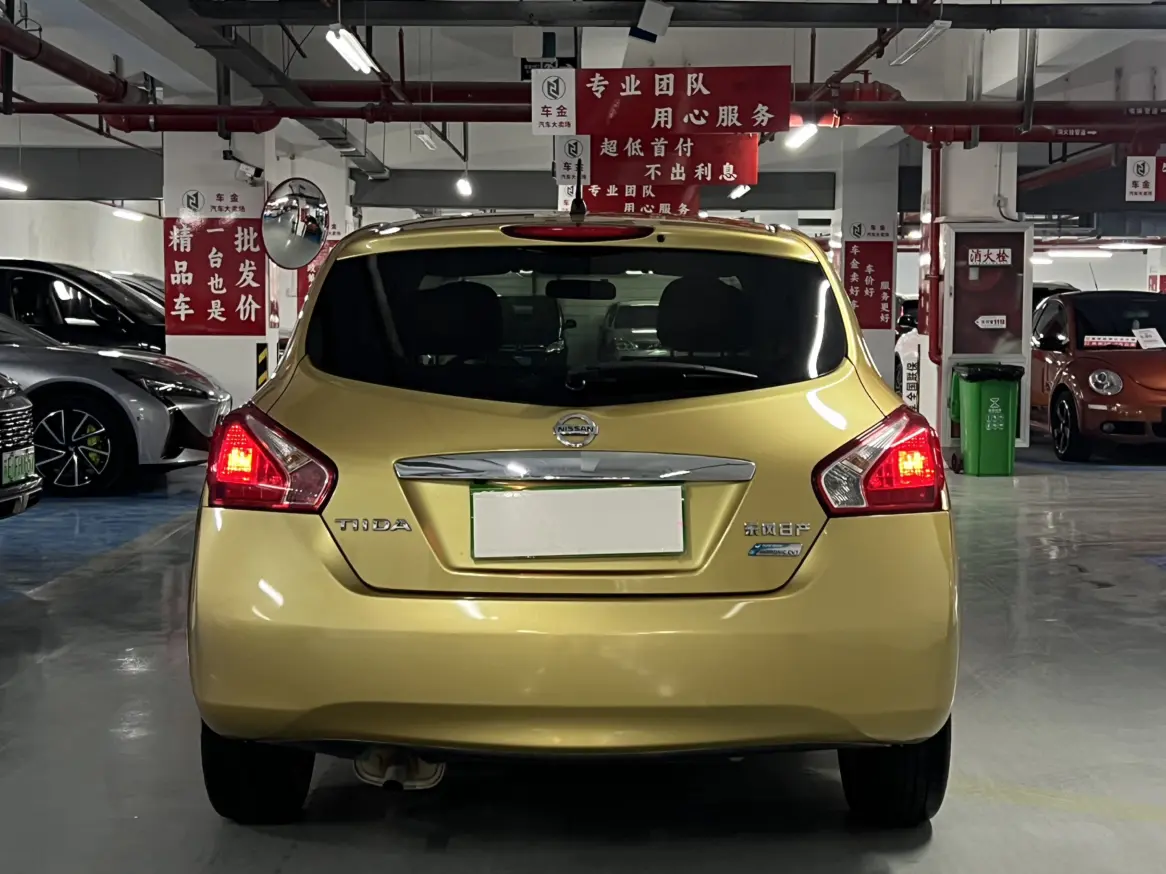 Nissan Tiida