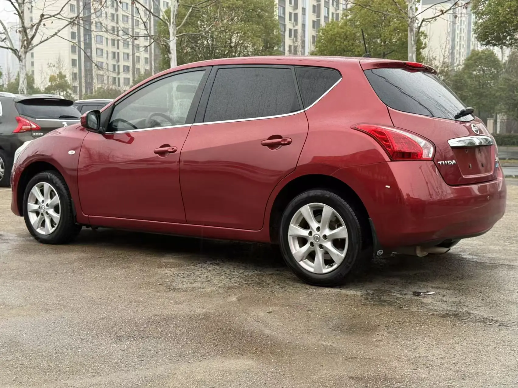 Nissan Tiida  из Китая