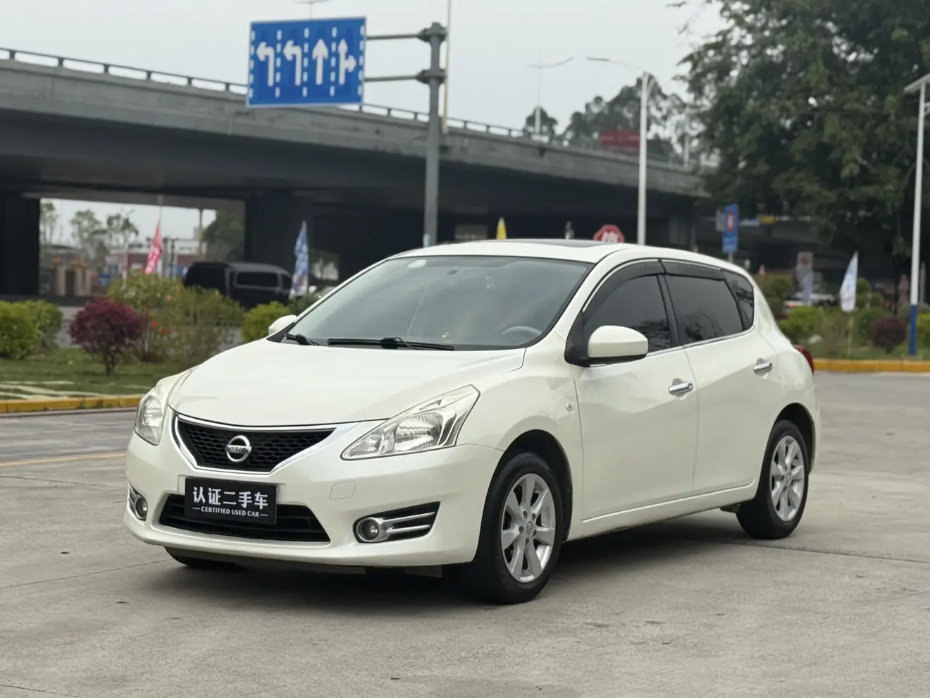 Nissan Tiida  из Китая