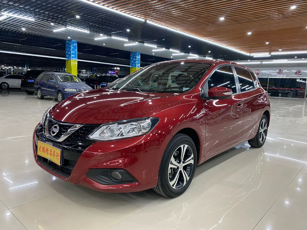 Nissan Tiida  из Китая