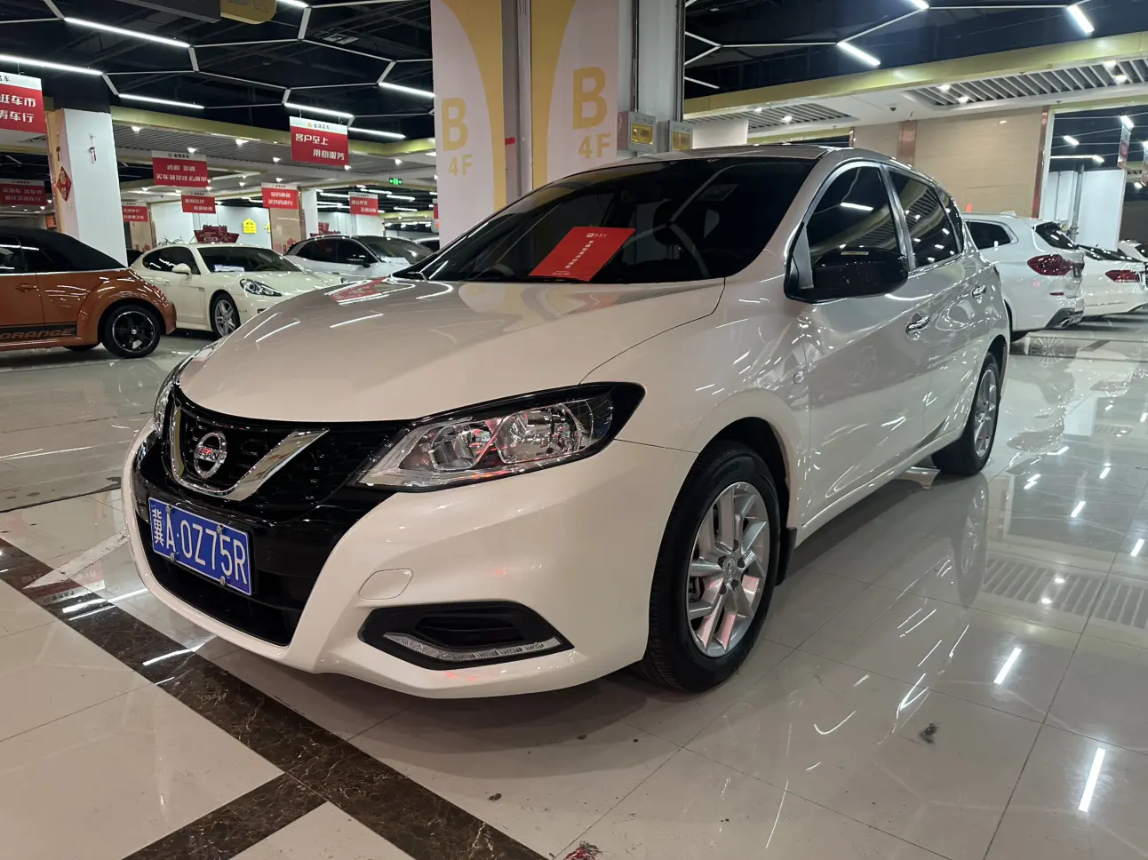 Nissan Tiida  из Китая