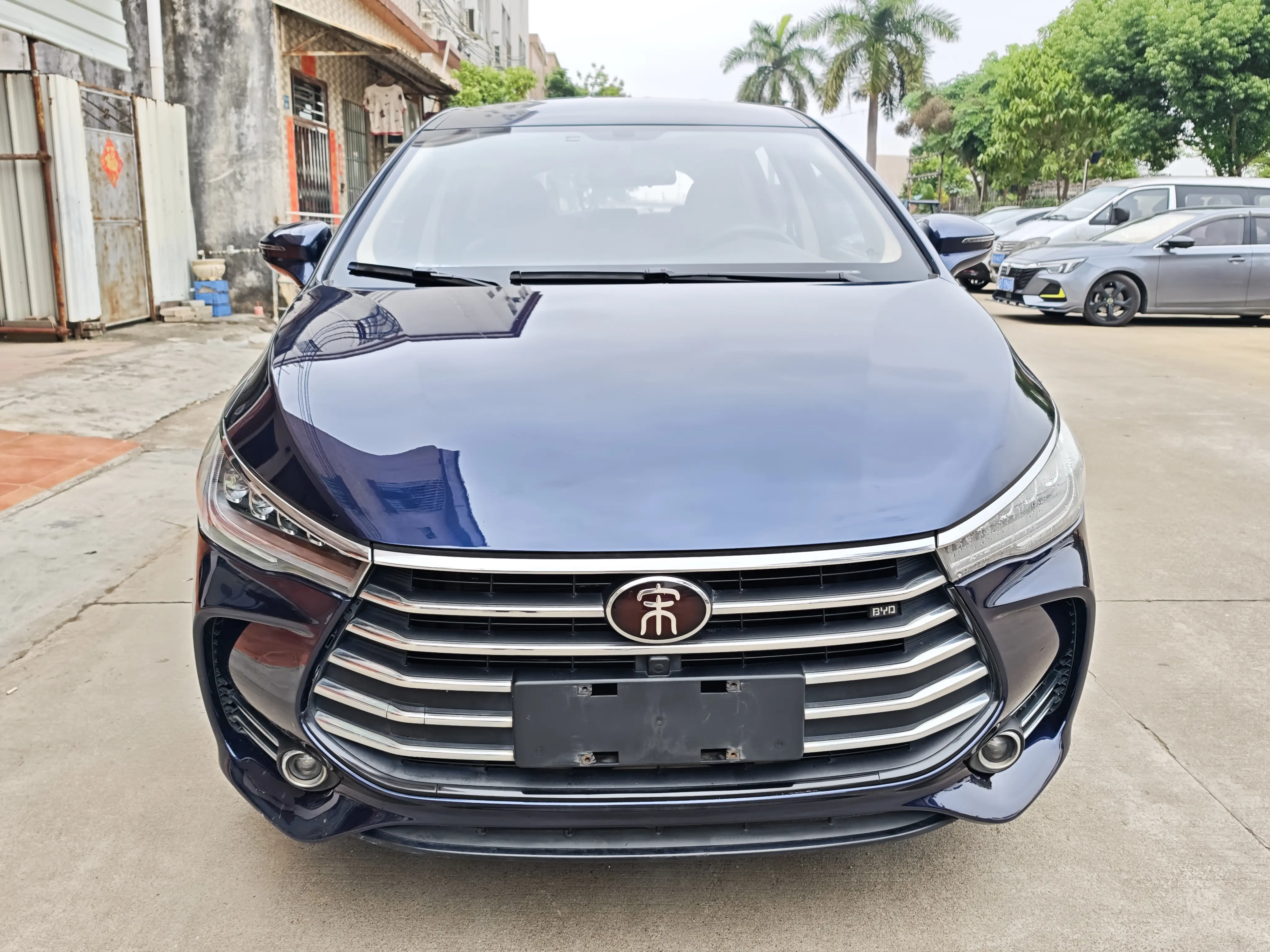 BYD Song MAX  из Китая