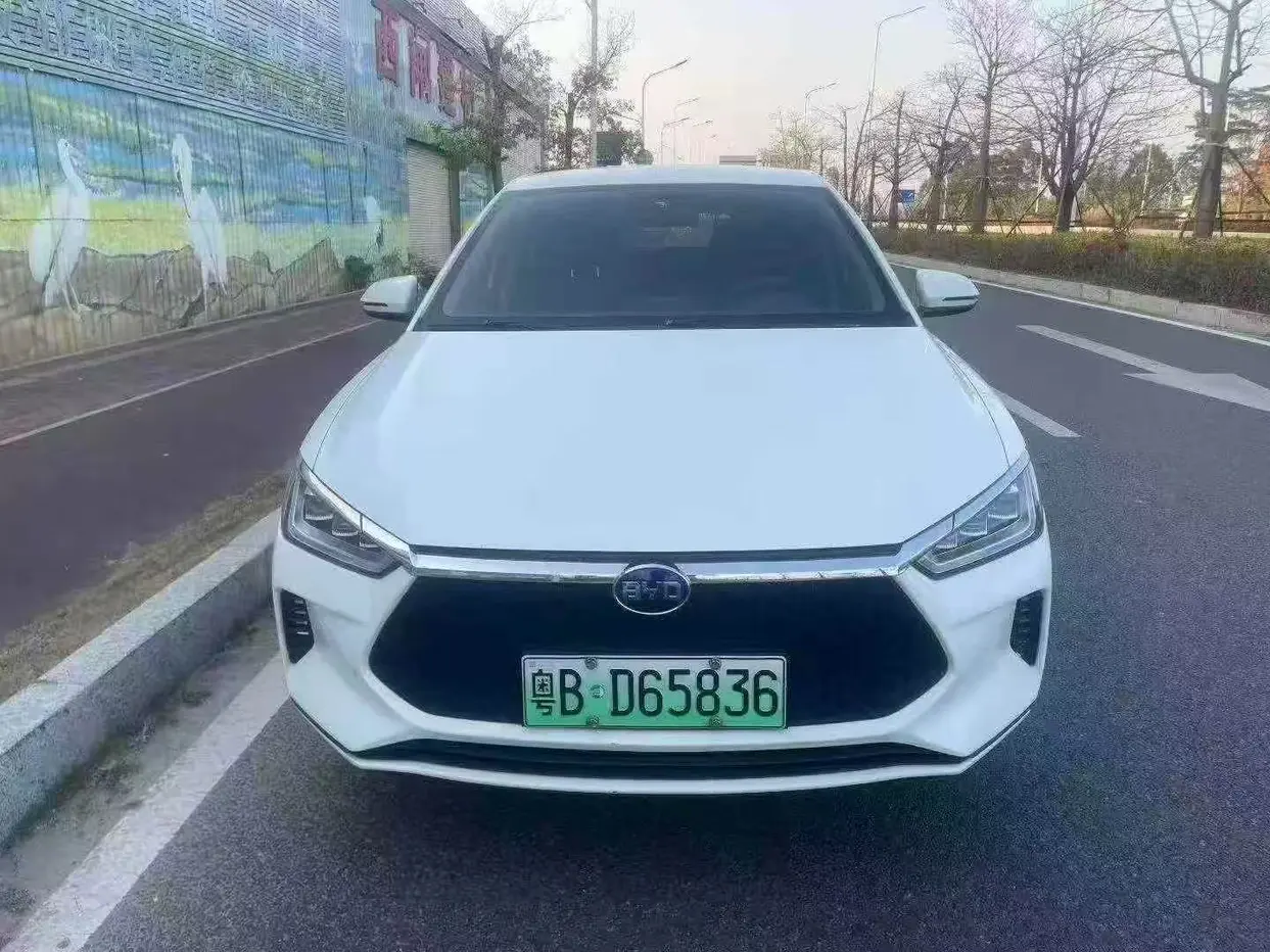 BYD e2  из Китая