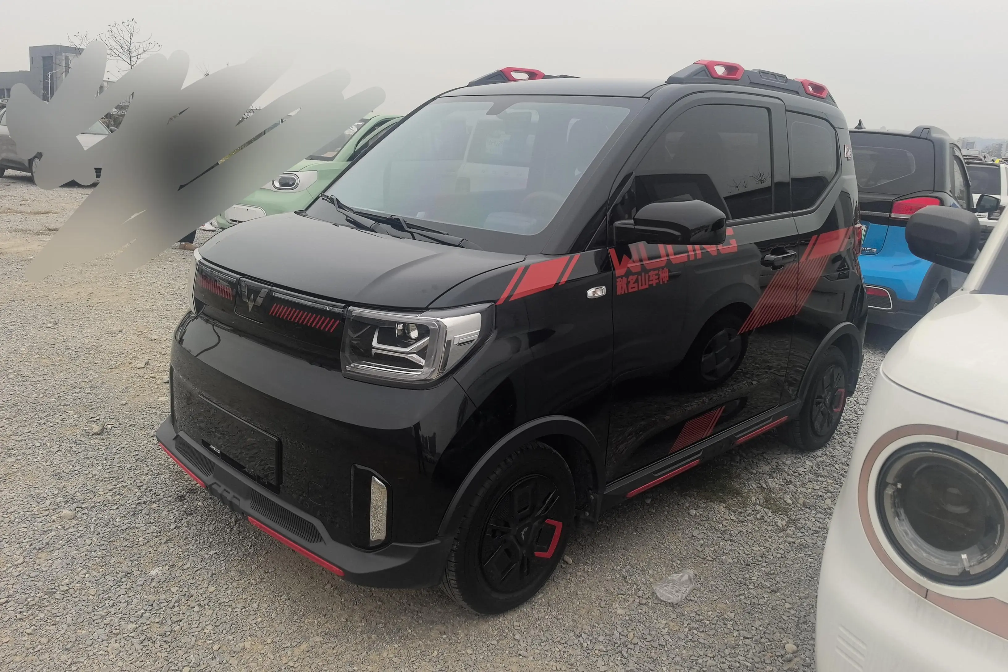Wuling Hongguang MINIEV  из Китая