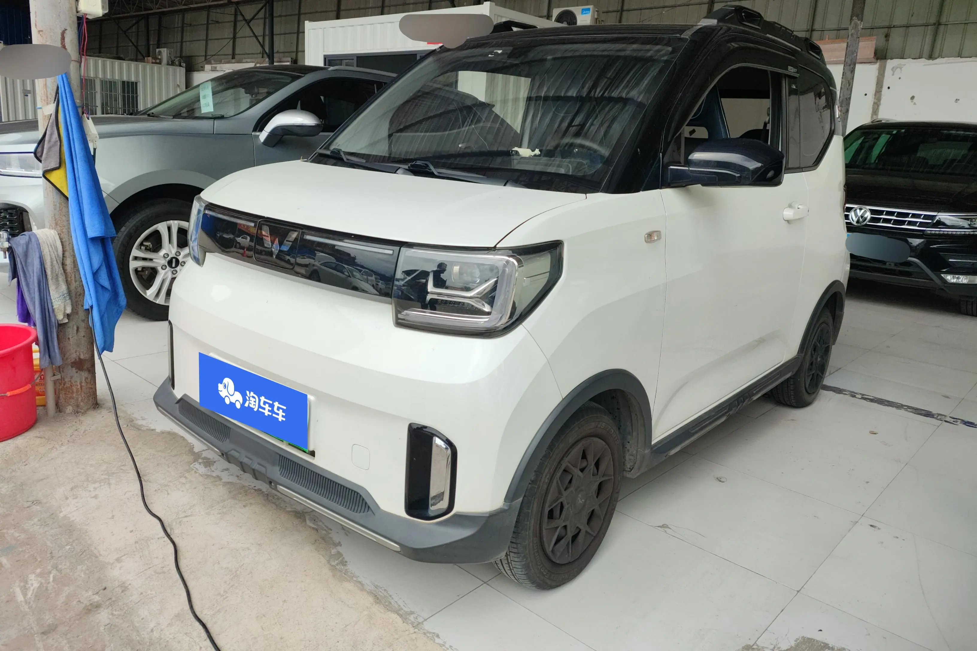 Wuling Hongguang MINIEV  из Китая