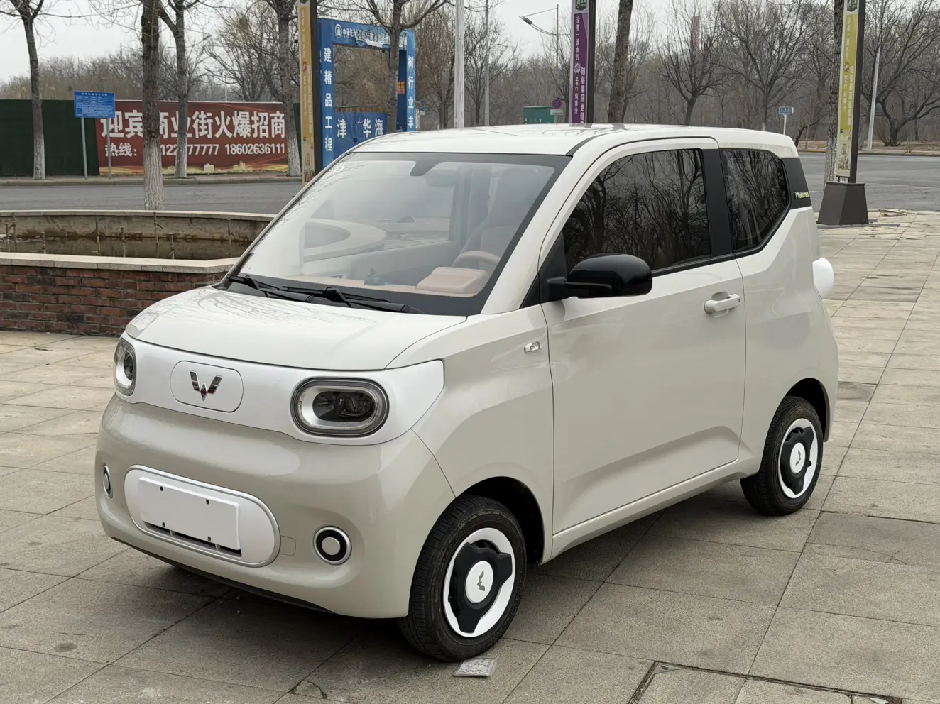Wuling Hongguang MINIEV  из Китая