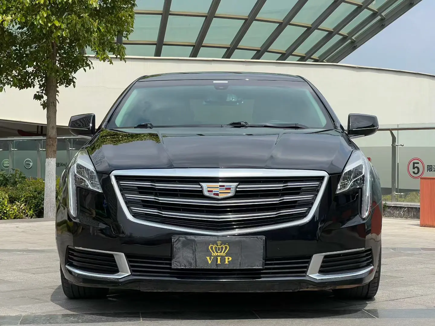 Cadillac XTS