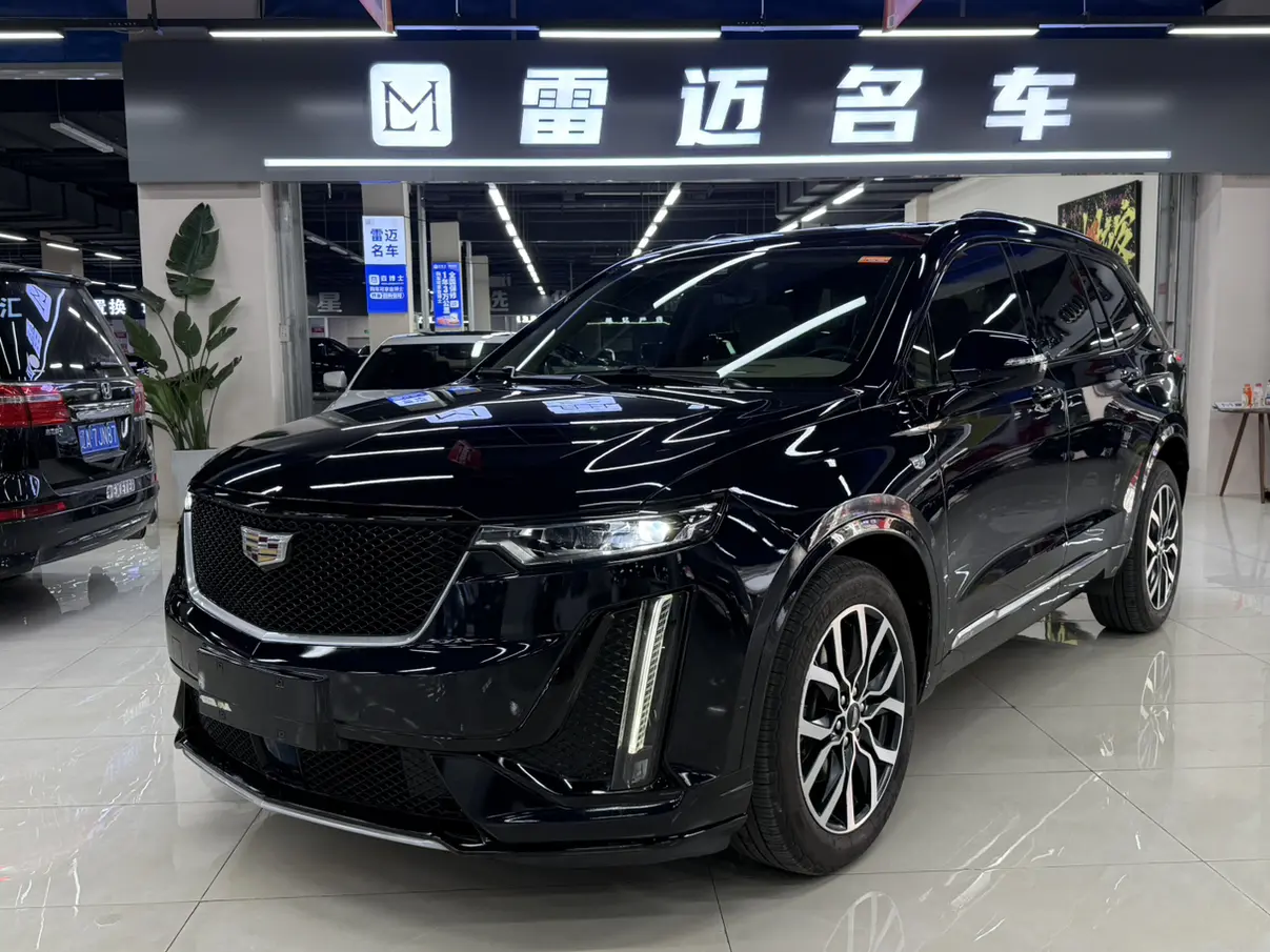 Cadillac XT6