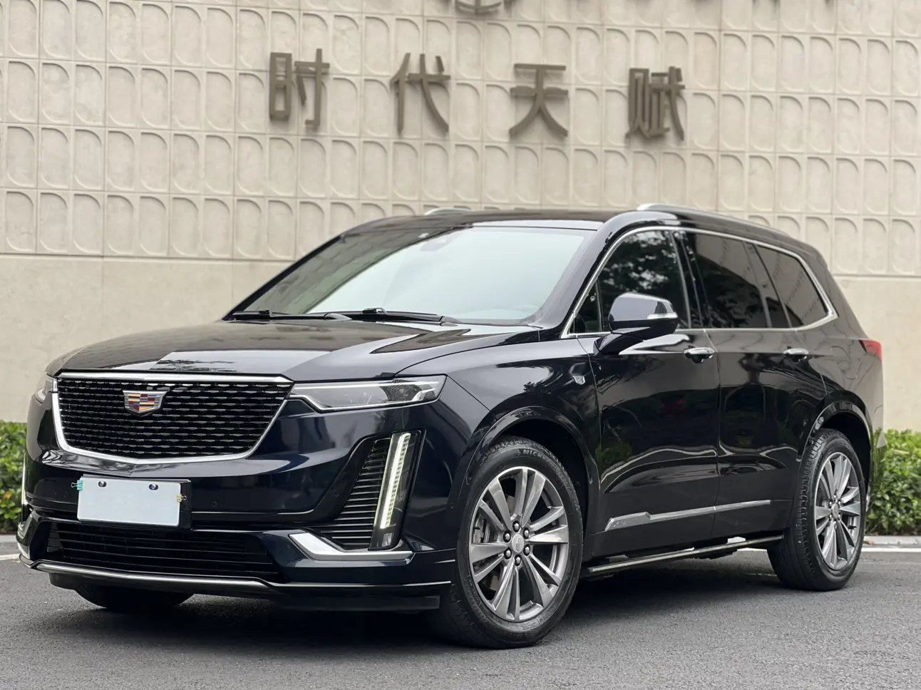 Cadillac XT6