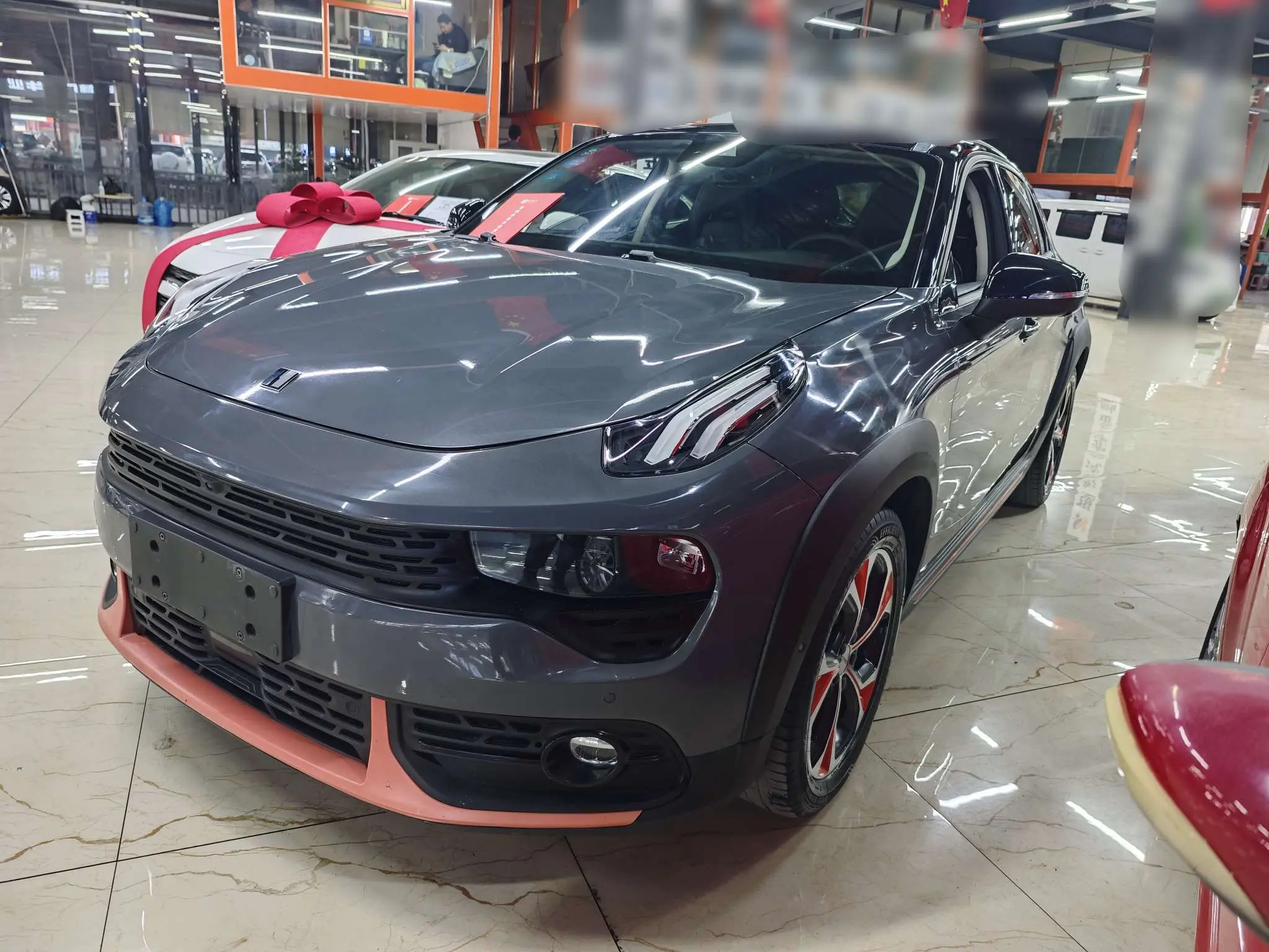Lynk & Co 02