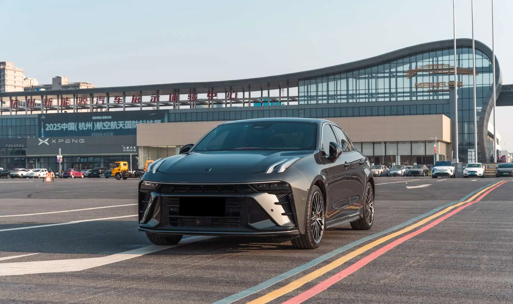 Lynk & Co 03