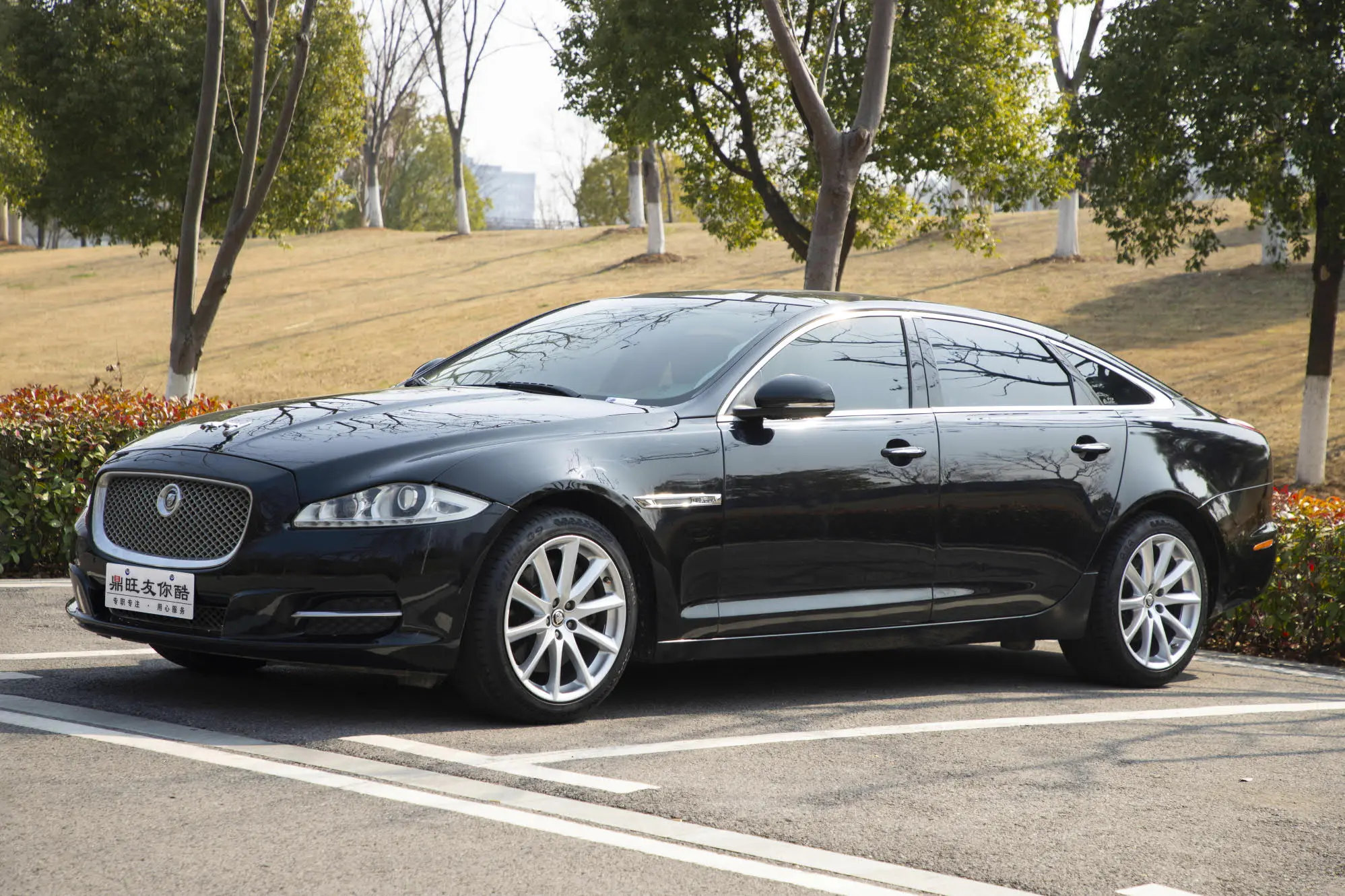 Jaguar XJ