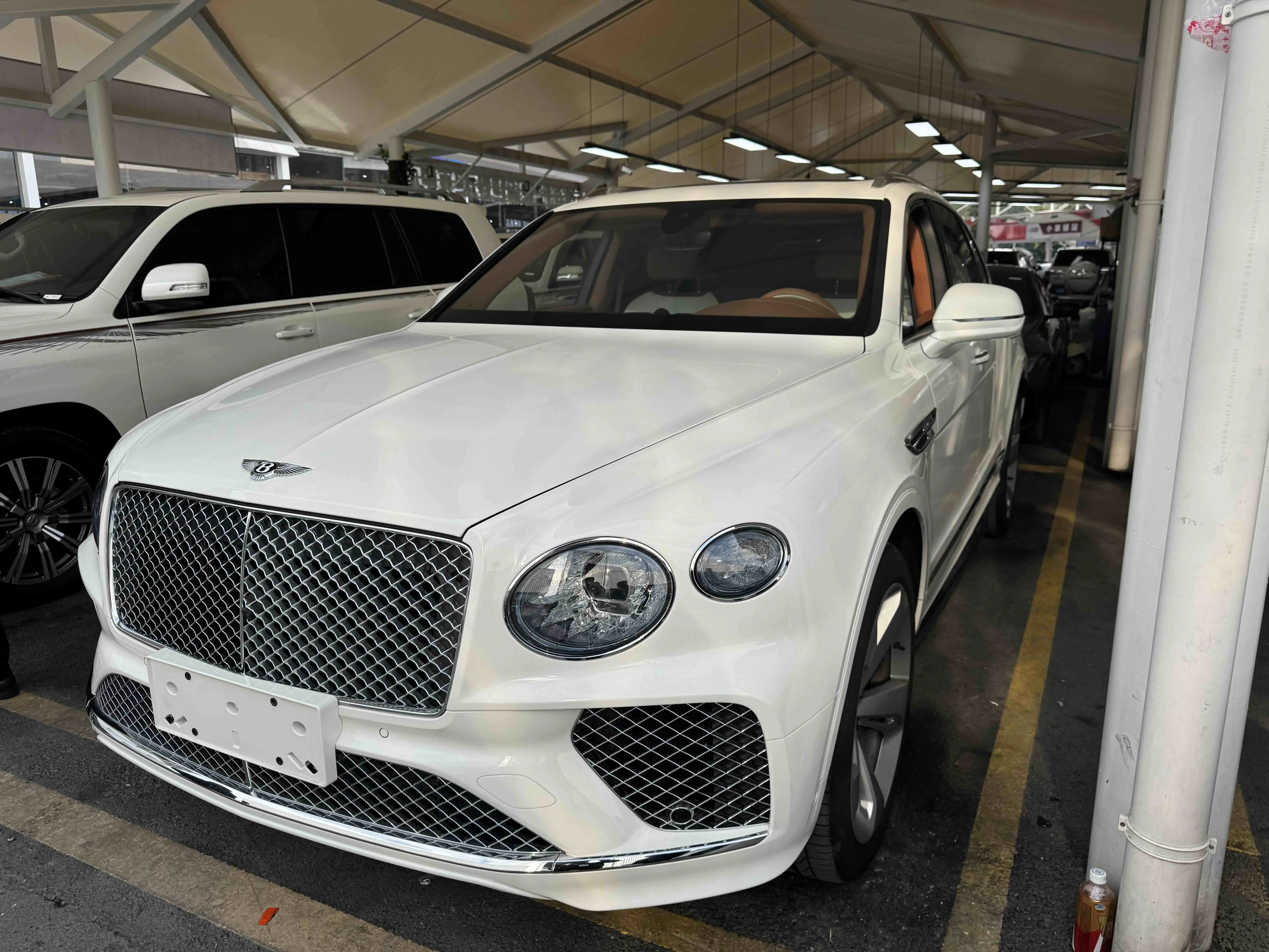 Bentley Bentayga  из Китая