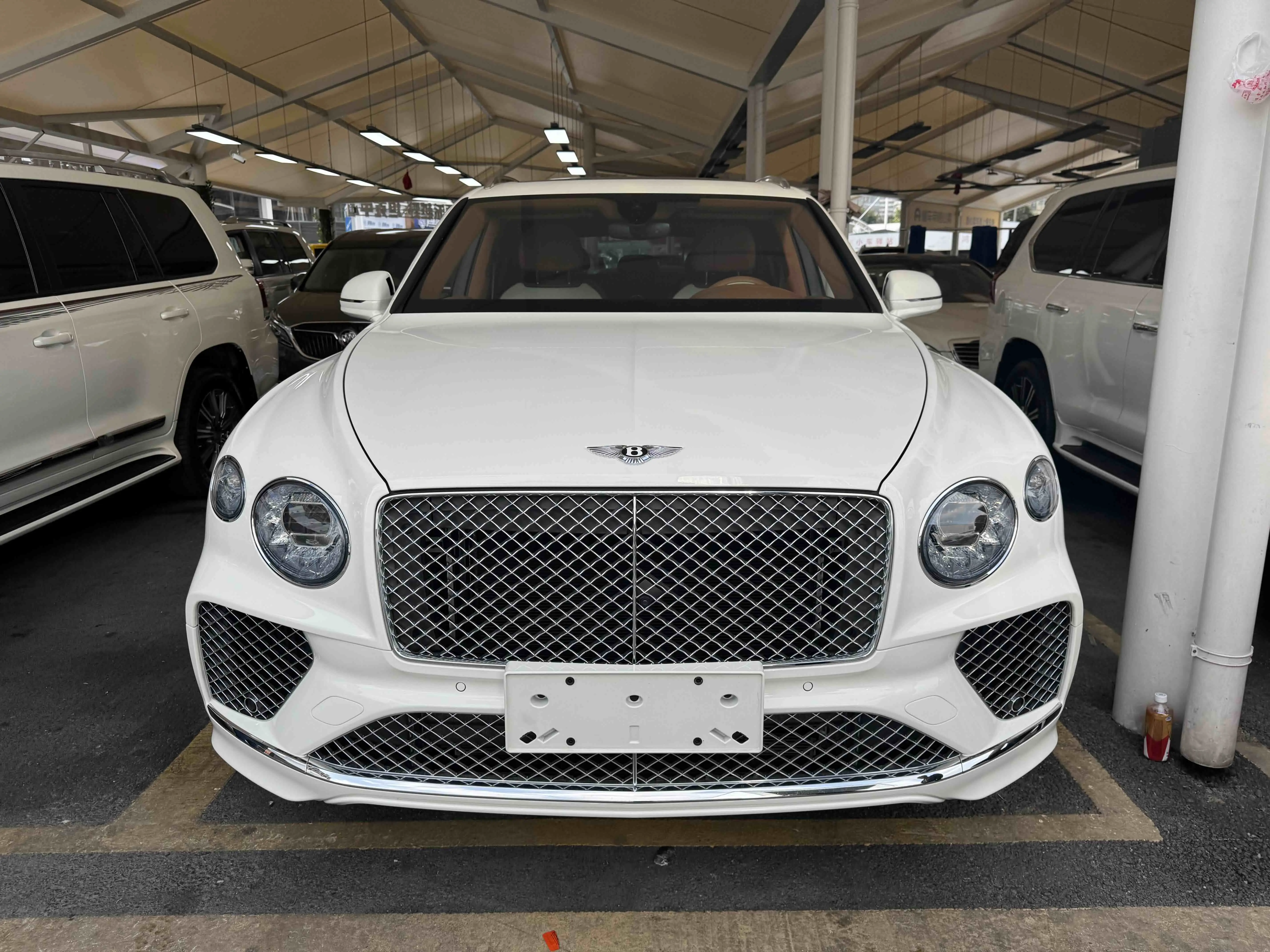 Bentley Bentayga  из Китая