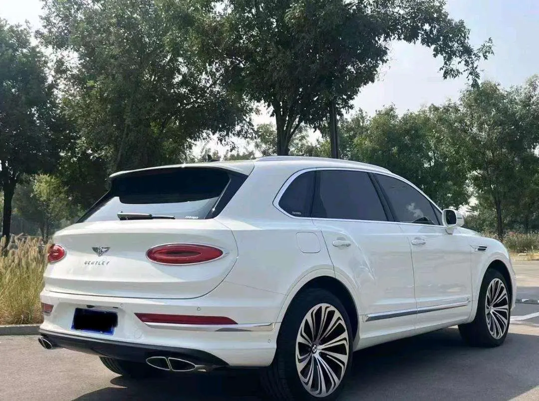 Bentley Bentayga  из Китая