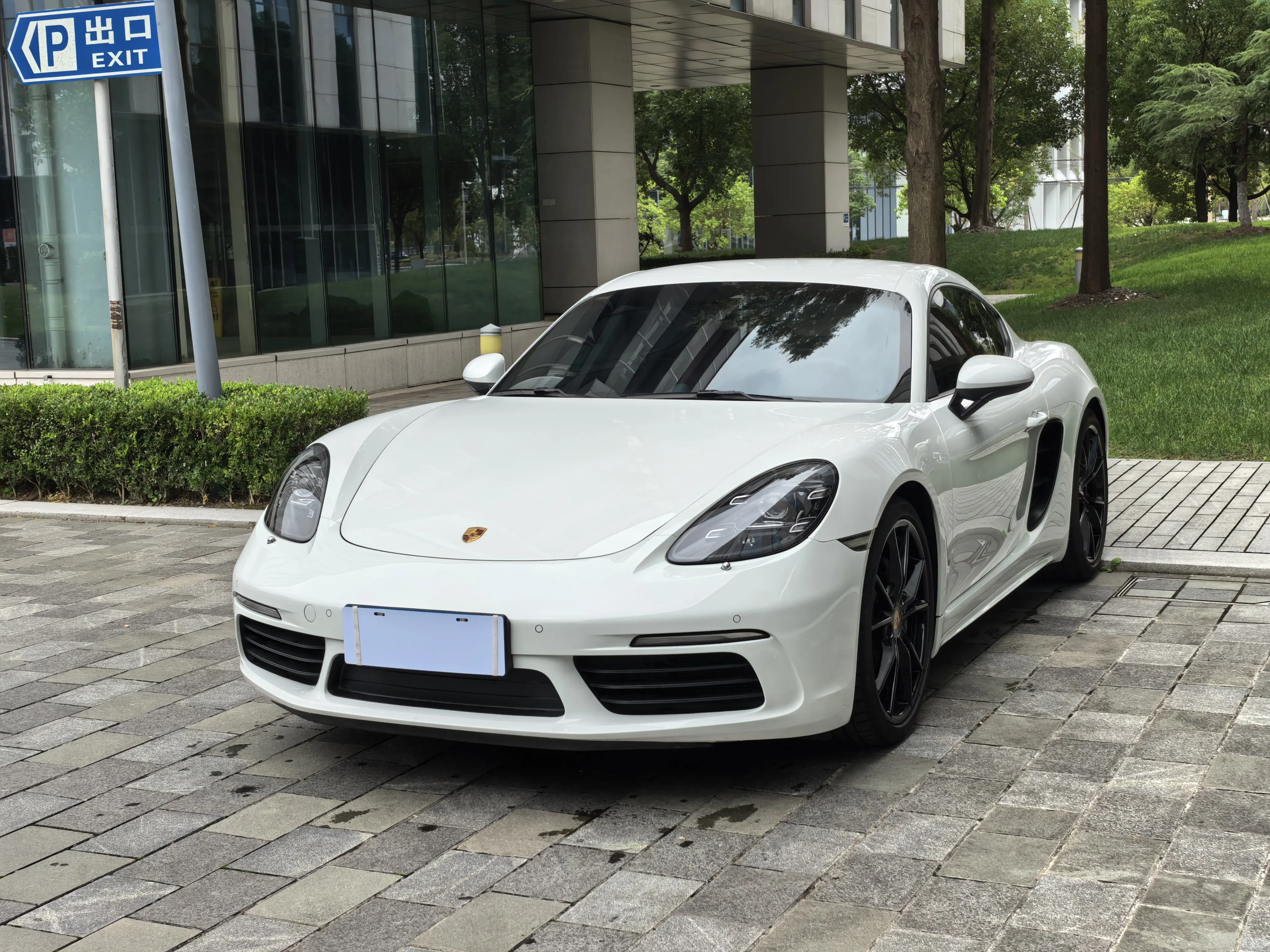Porsche 718