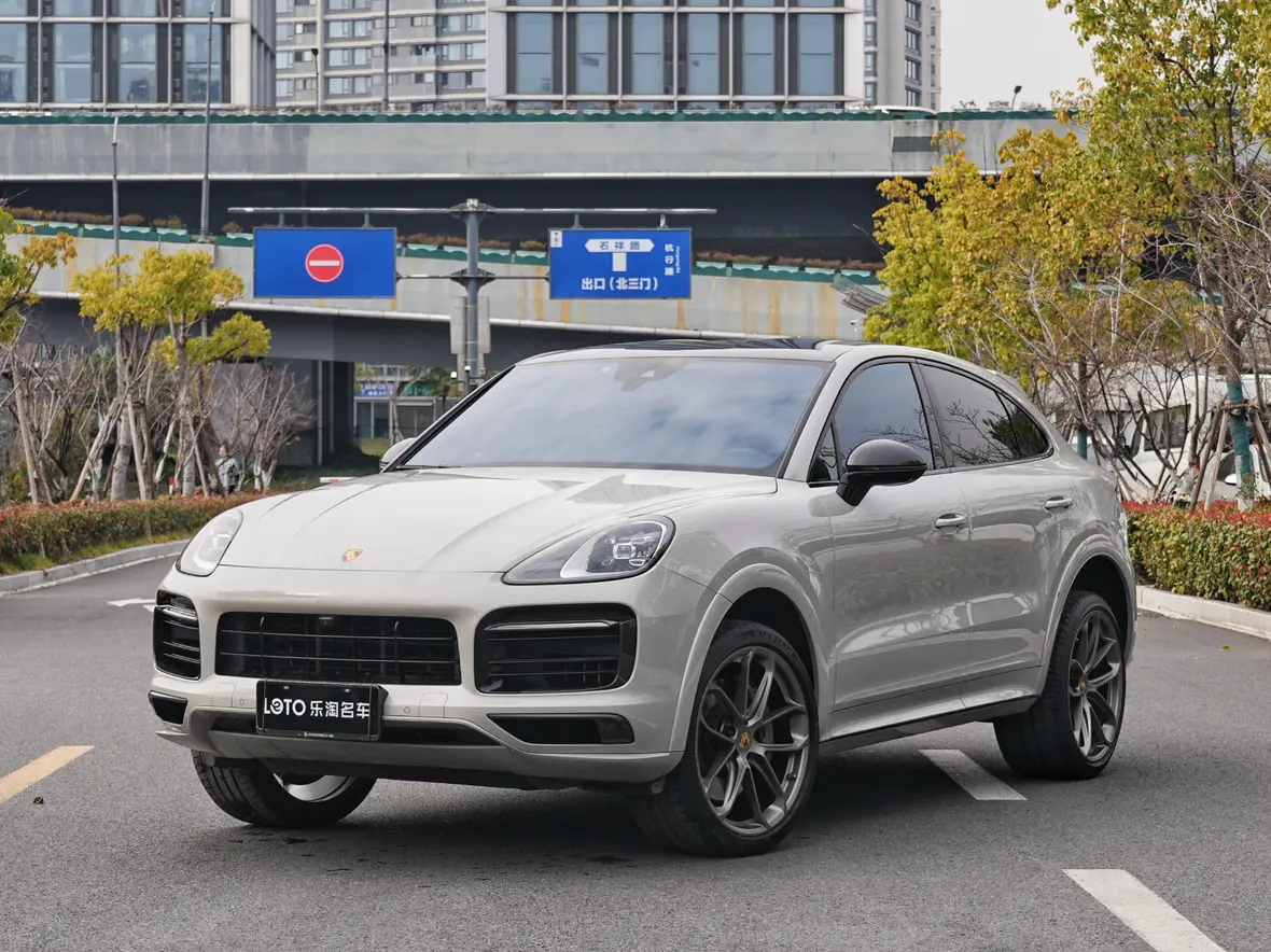 Porsche Cayenne Coupe