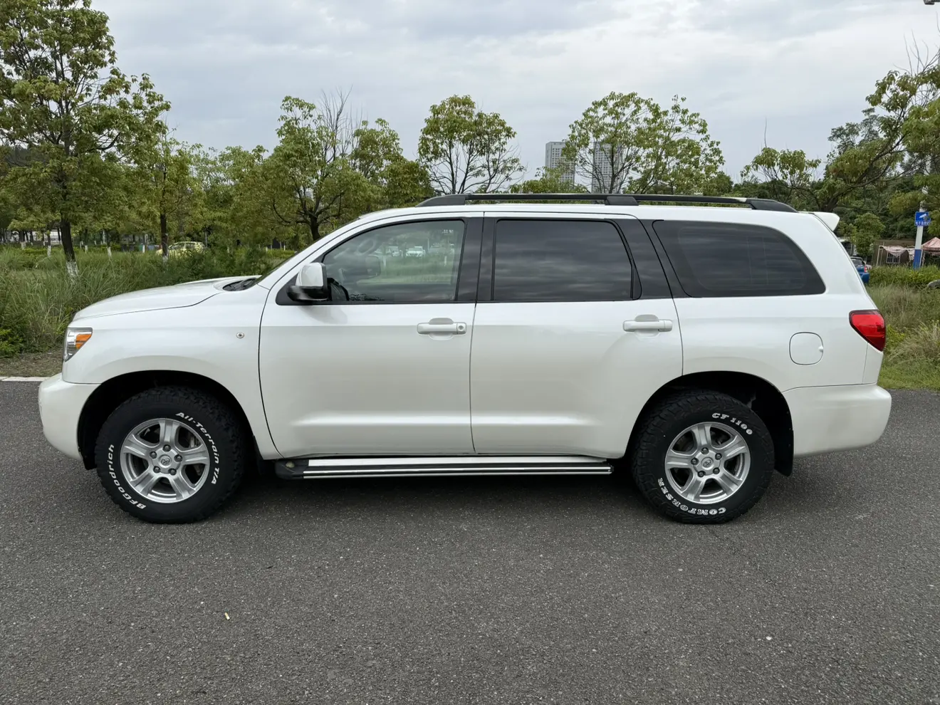 Toyota Sequoia