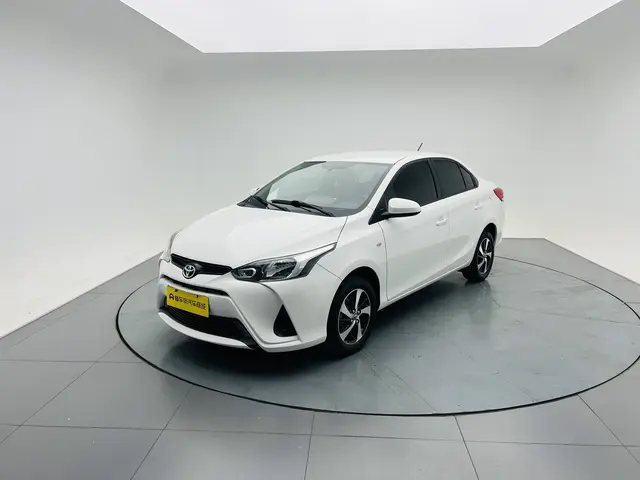 Toyota YARiS L Enjoy