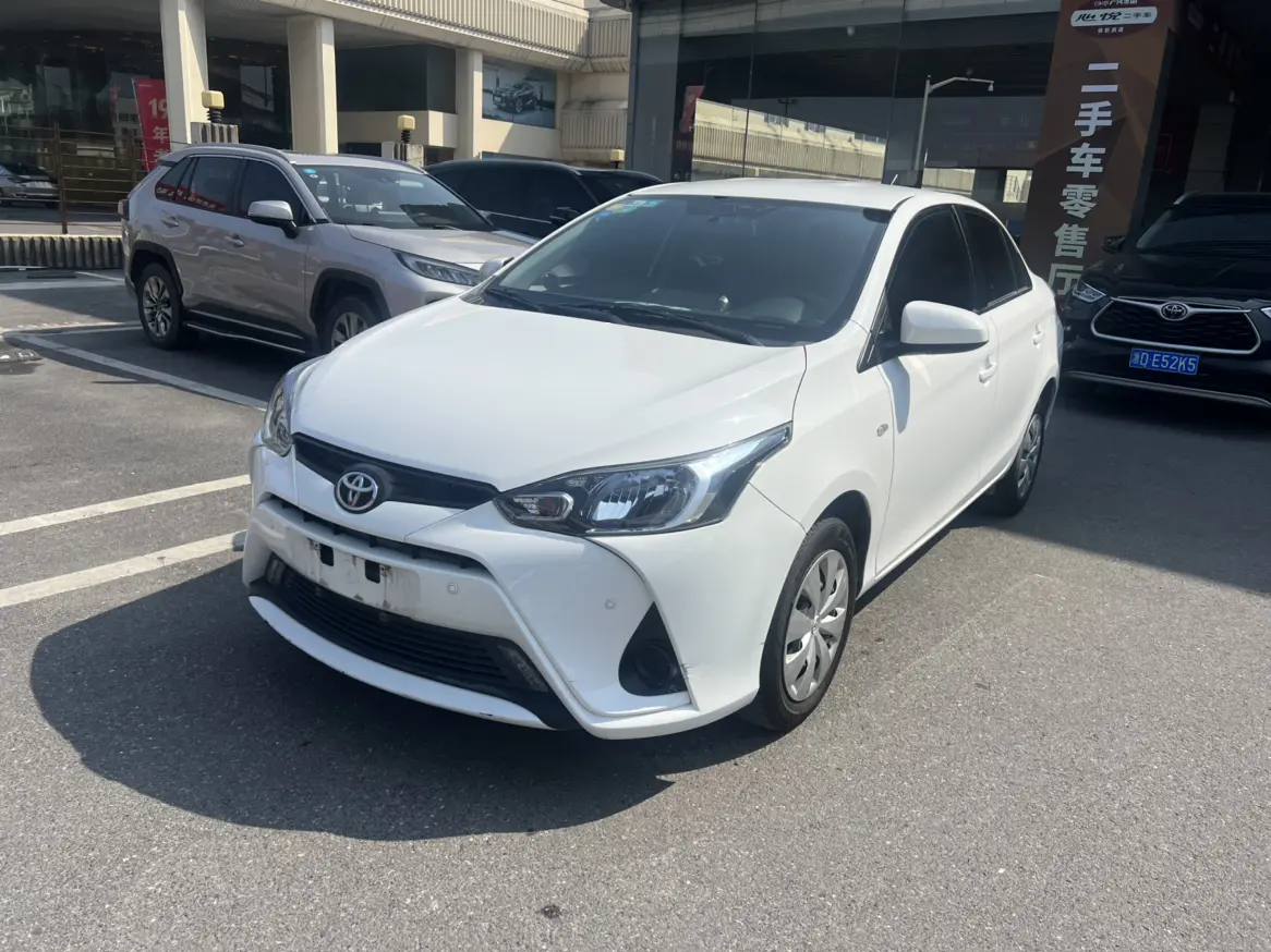 Toyota YARiS L Enjoy