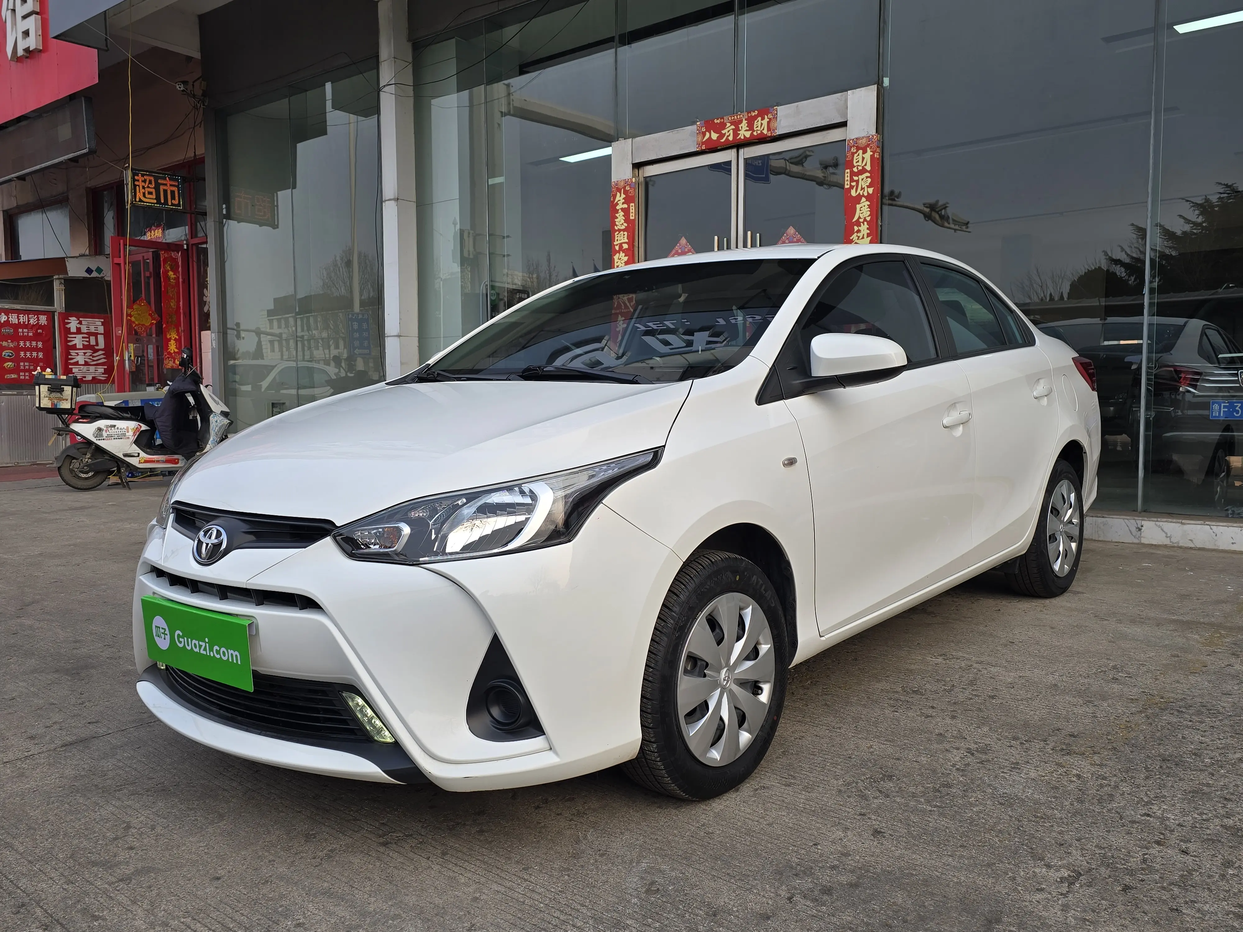 Toyota YARiS L Enjoy