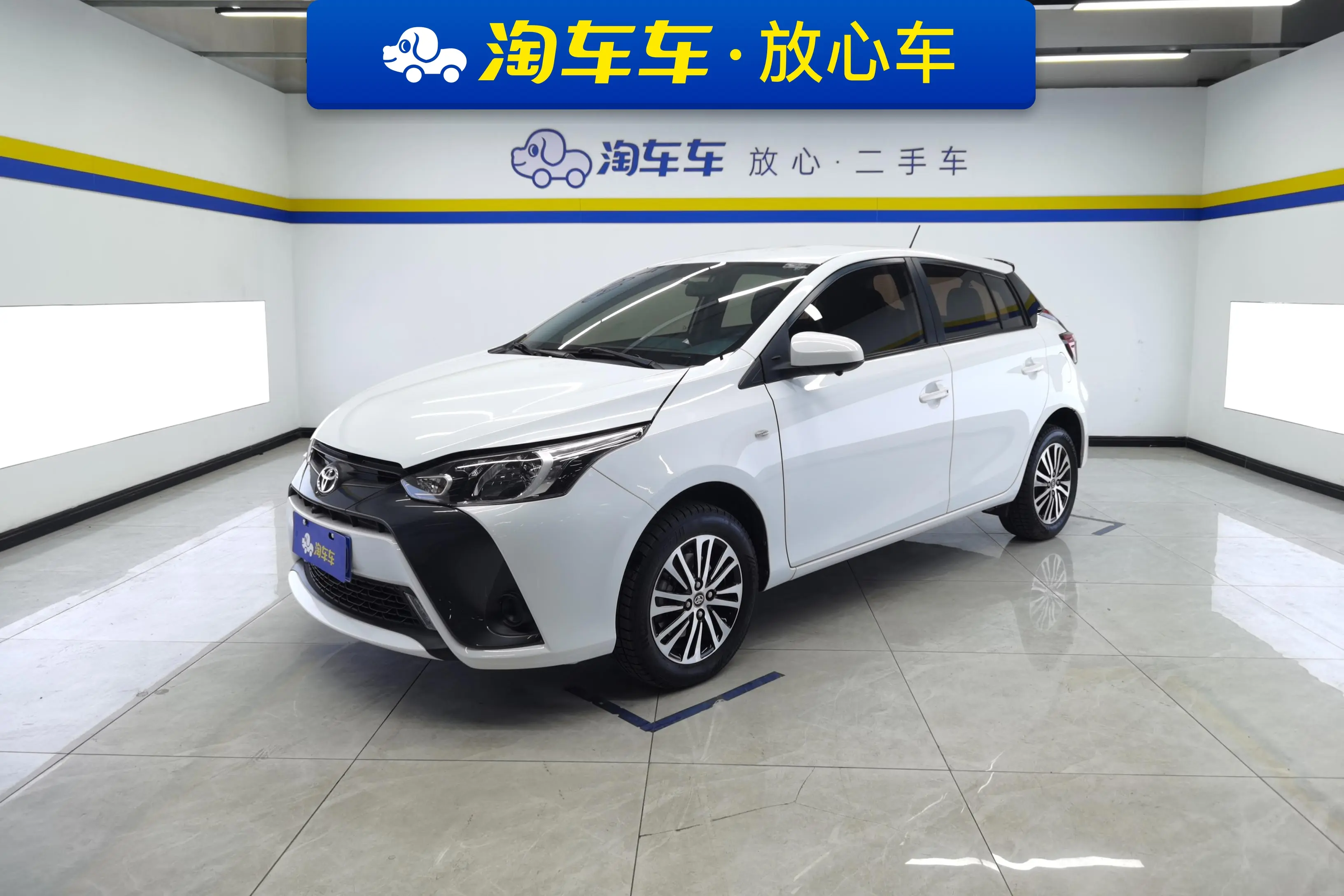 Toyota Yaris L  из Китая