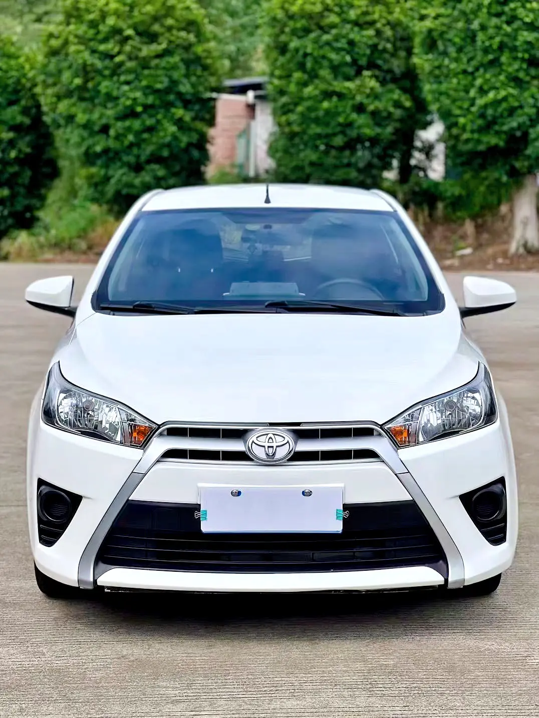Toyota Yaris L  из Китая
