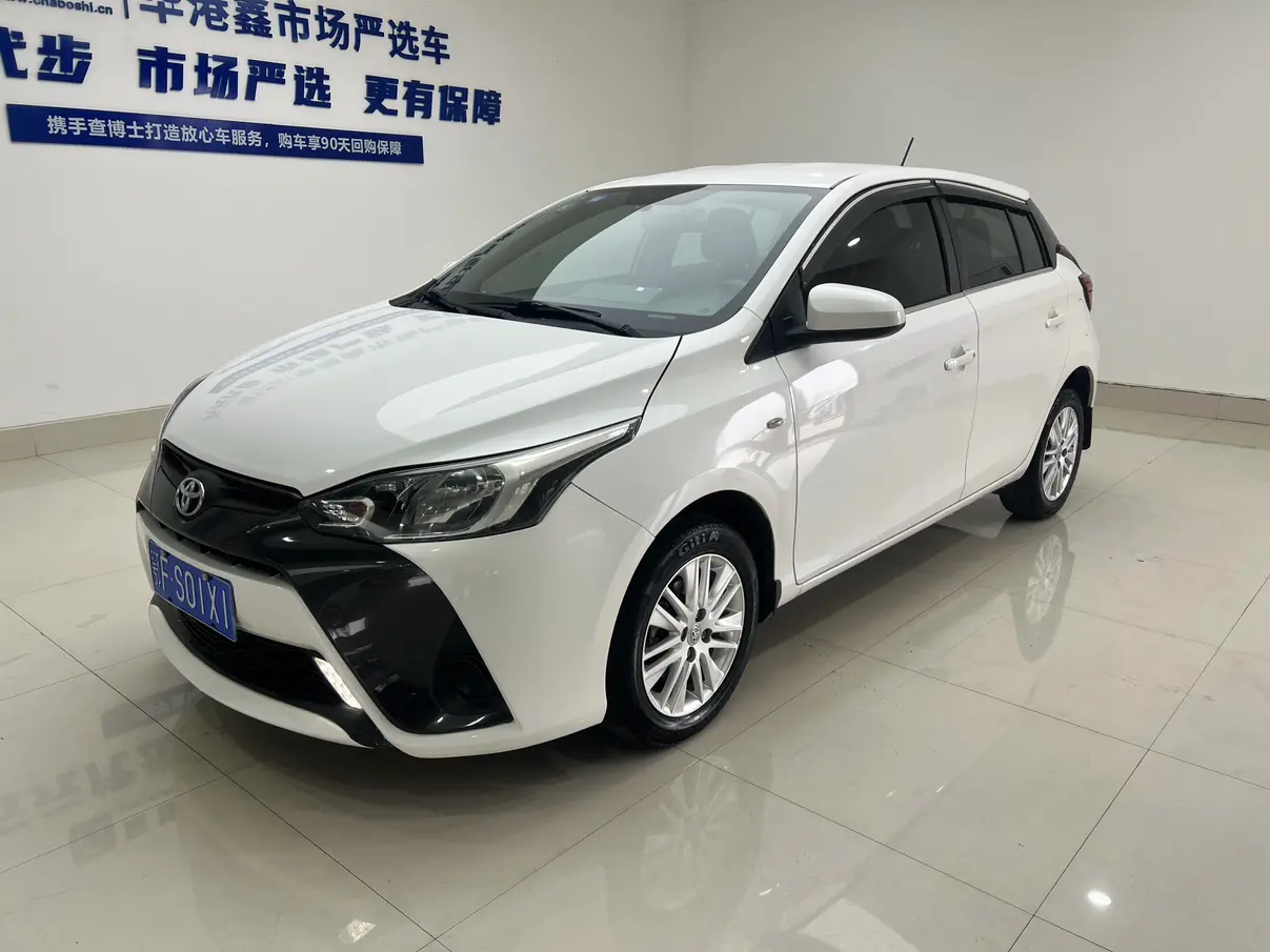 Toyota Yaris L  из Китая