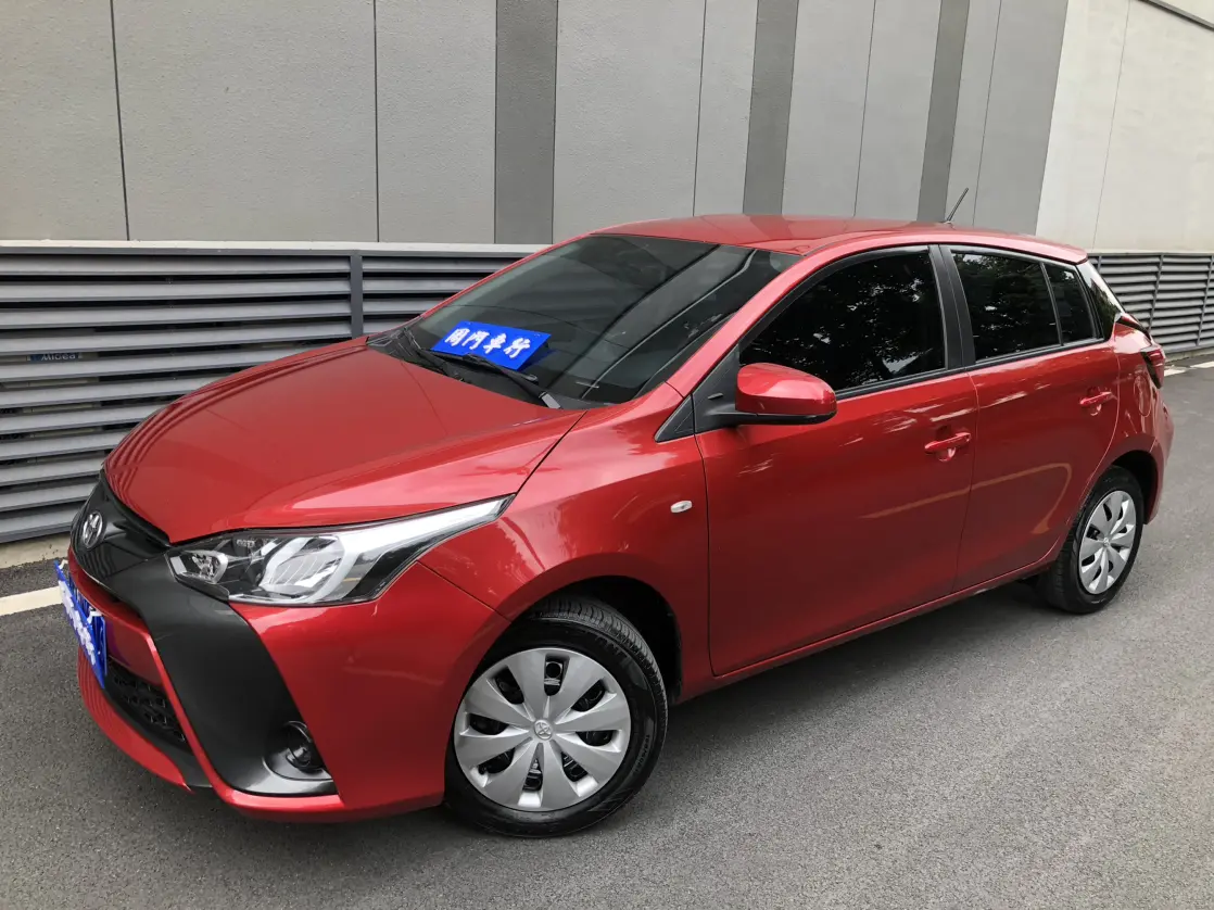 Toyota Yaris L  из Китая