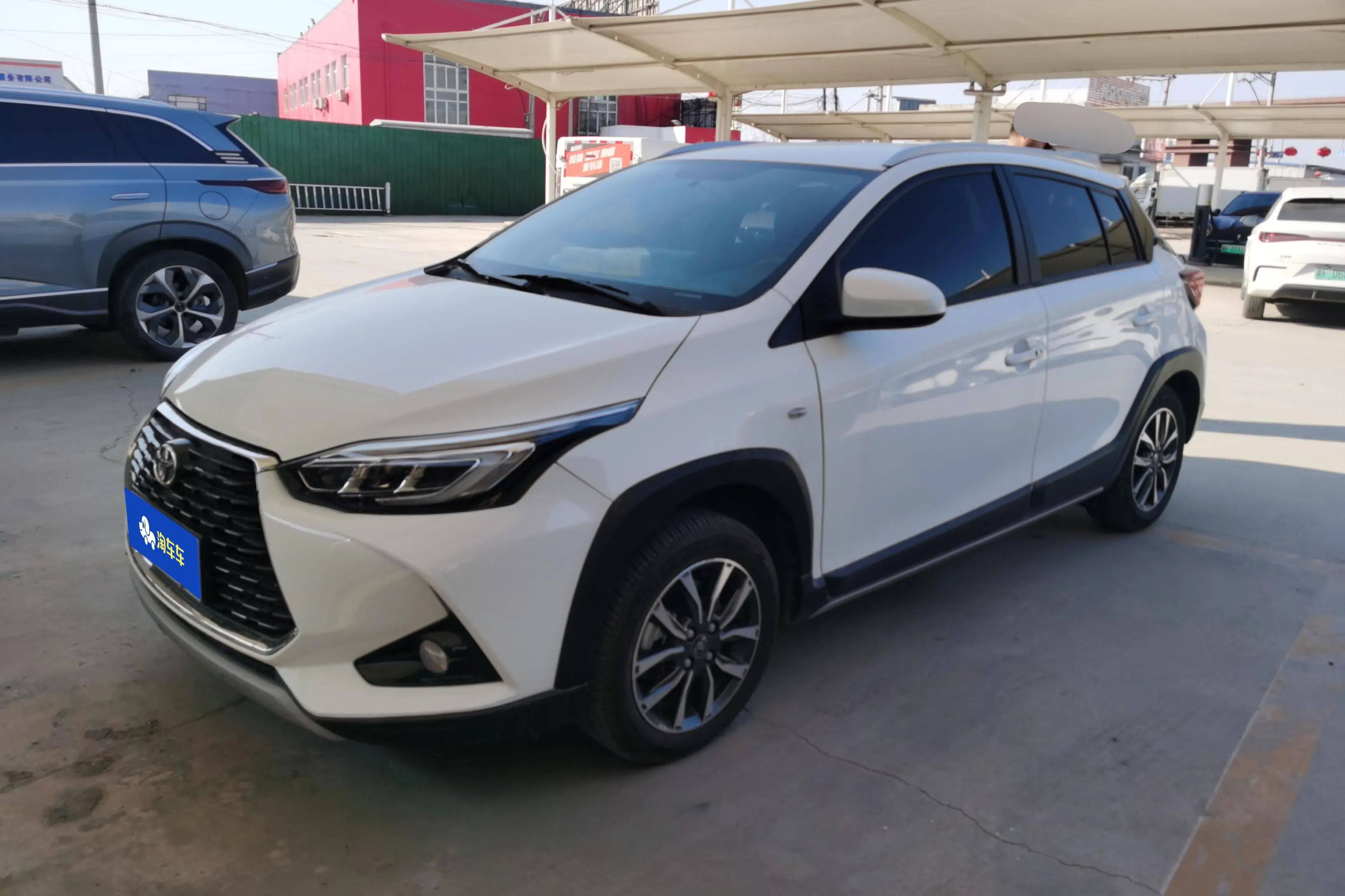 Toyota Yaris L  из Китая