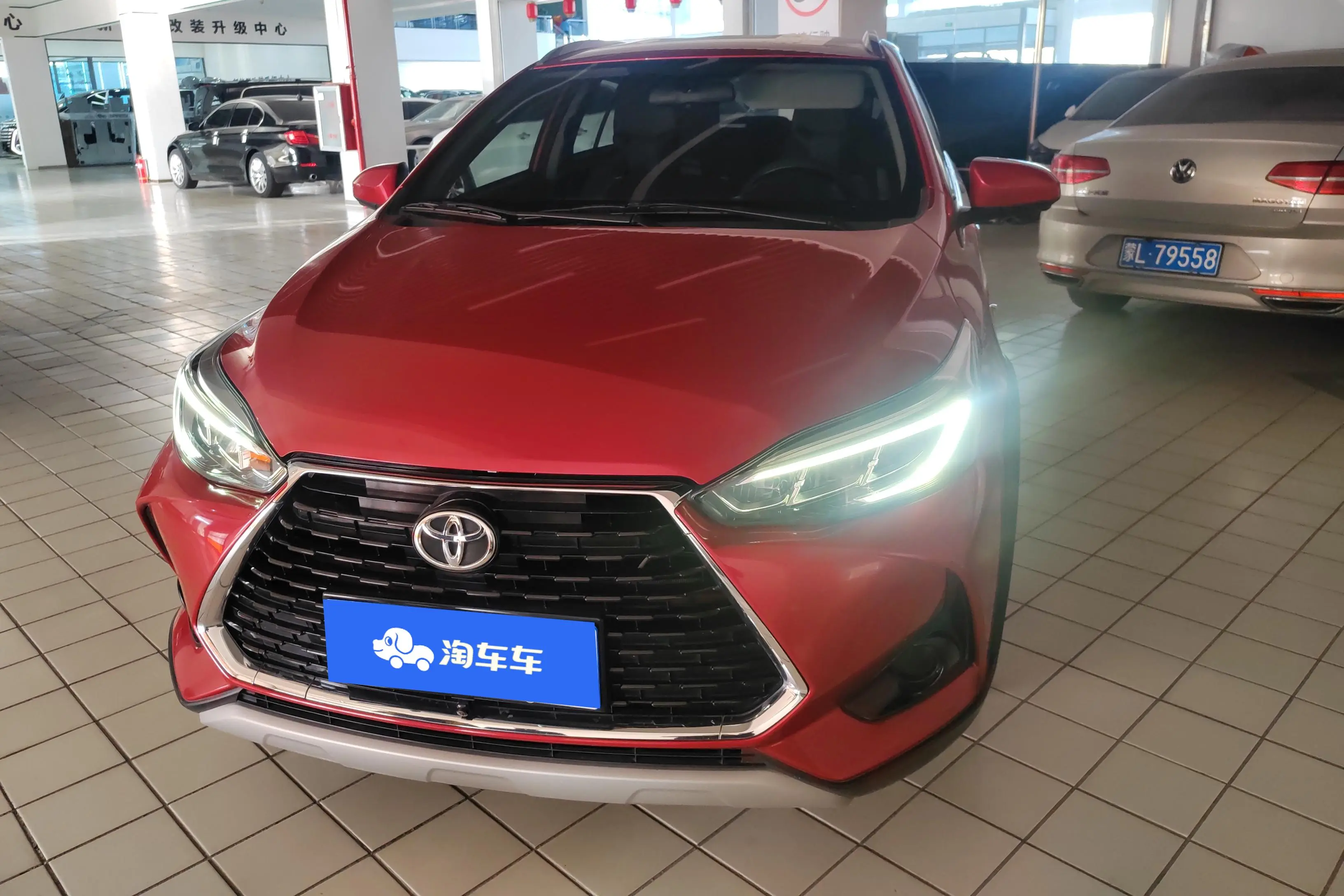 Toyota Yaris L  из Китая