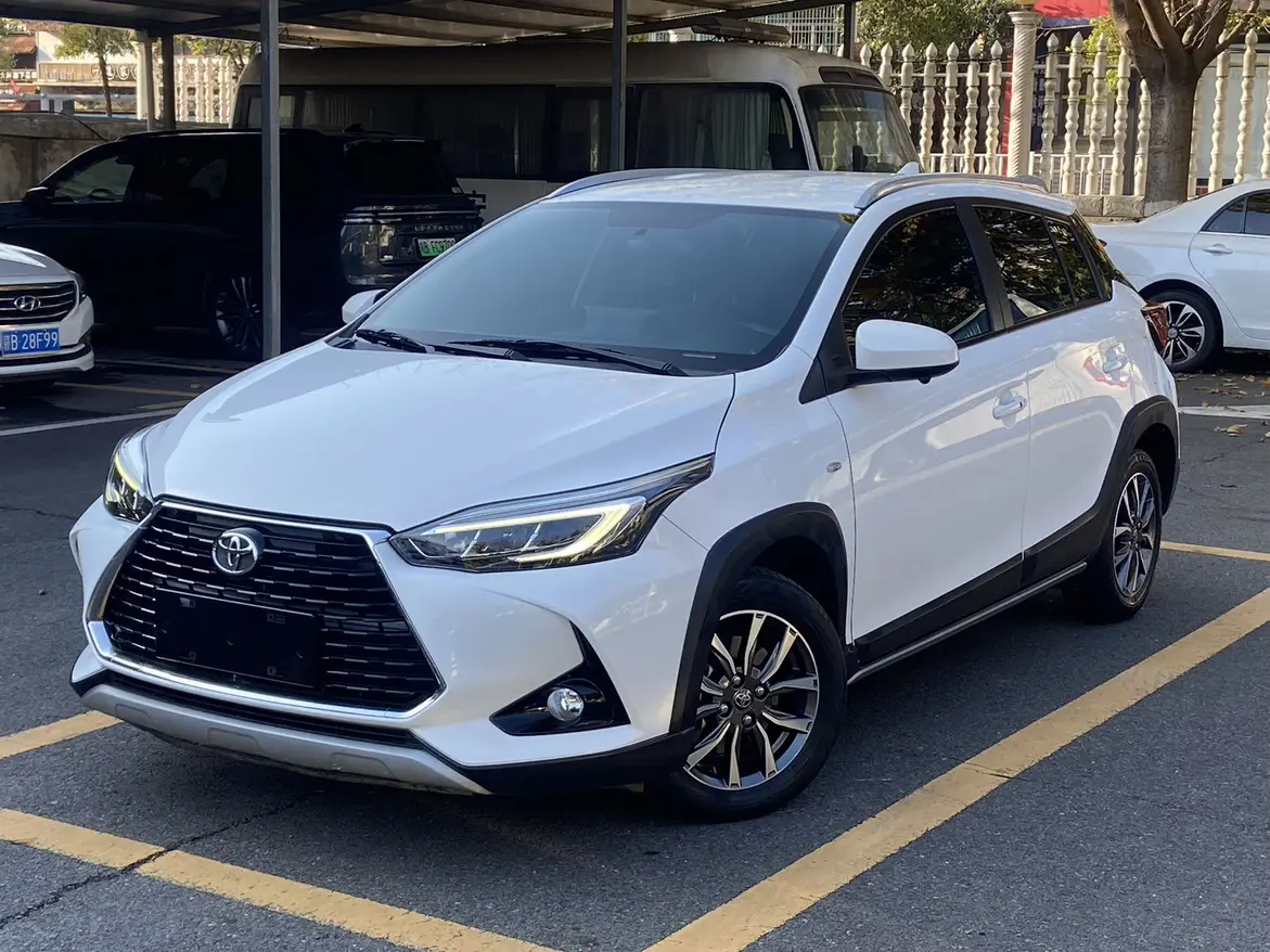 Toyota Yaris L