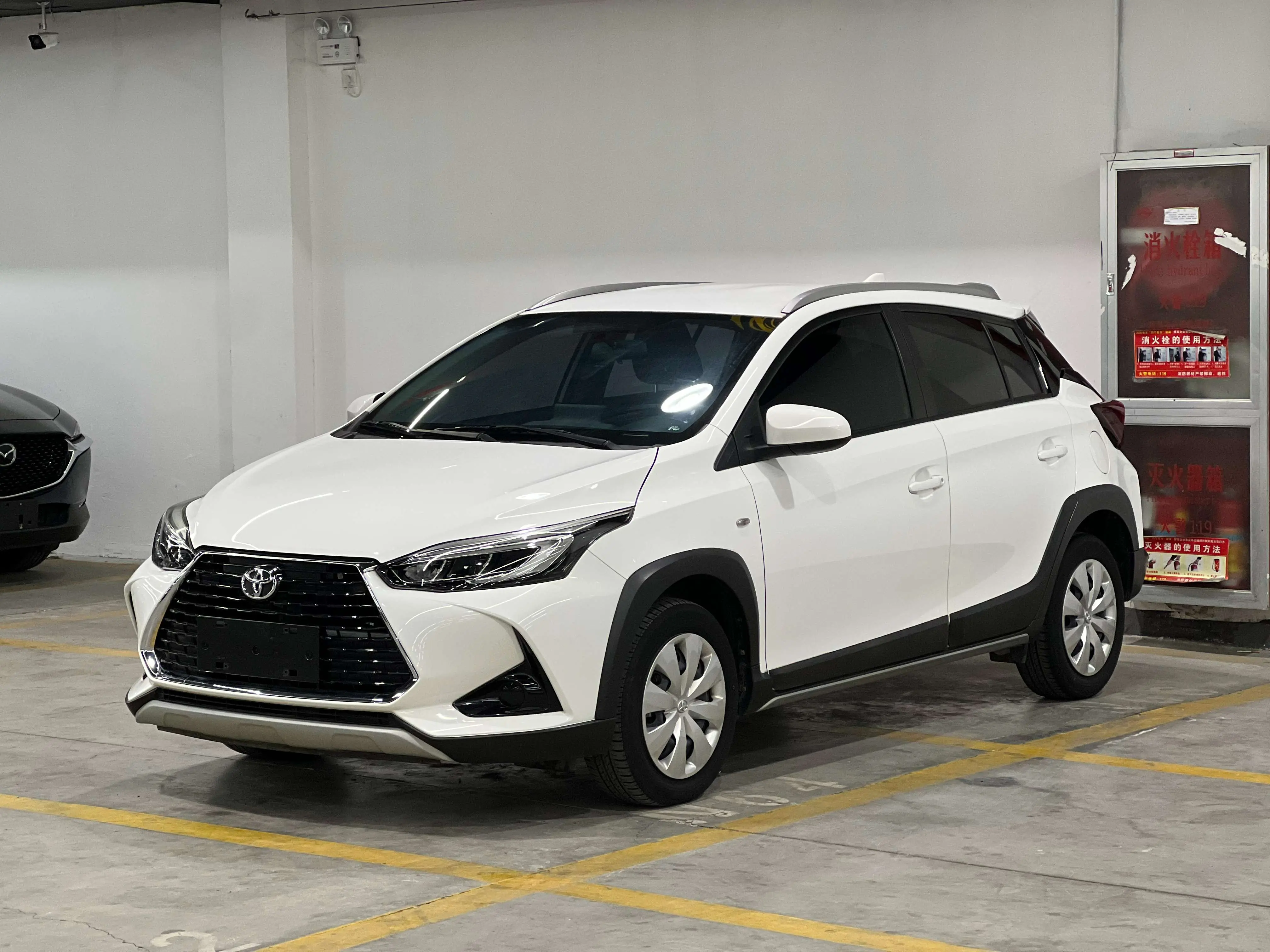 Toyota Yaris L