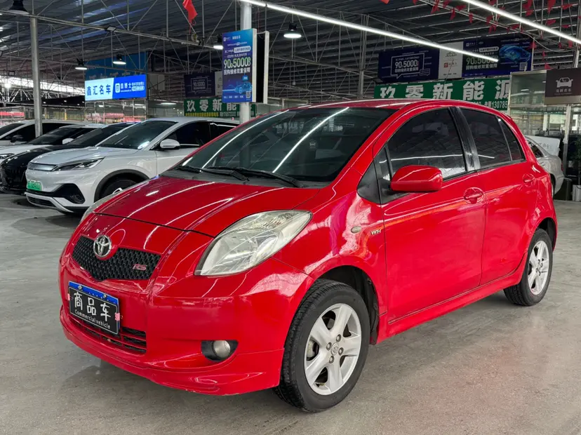 Toyota Yaris  из Китая